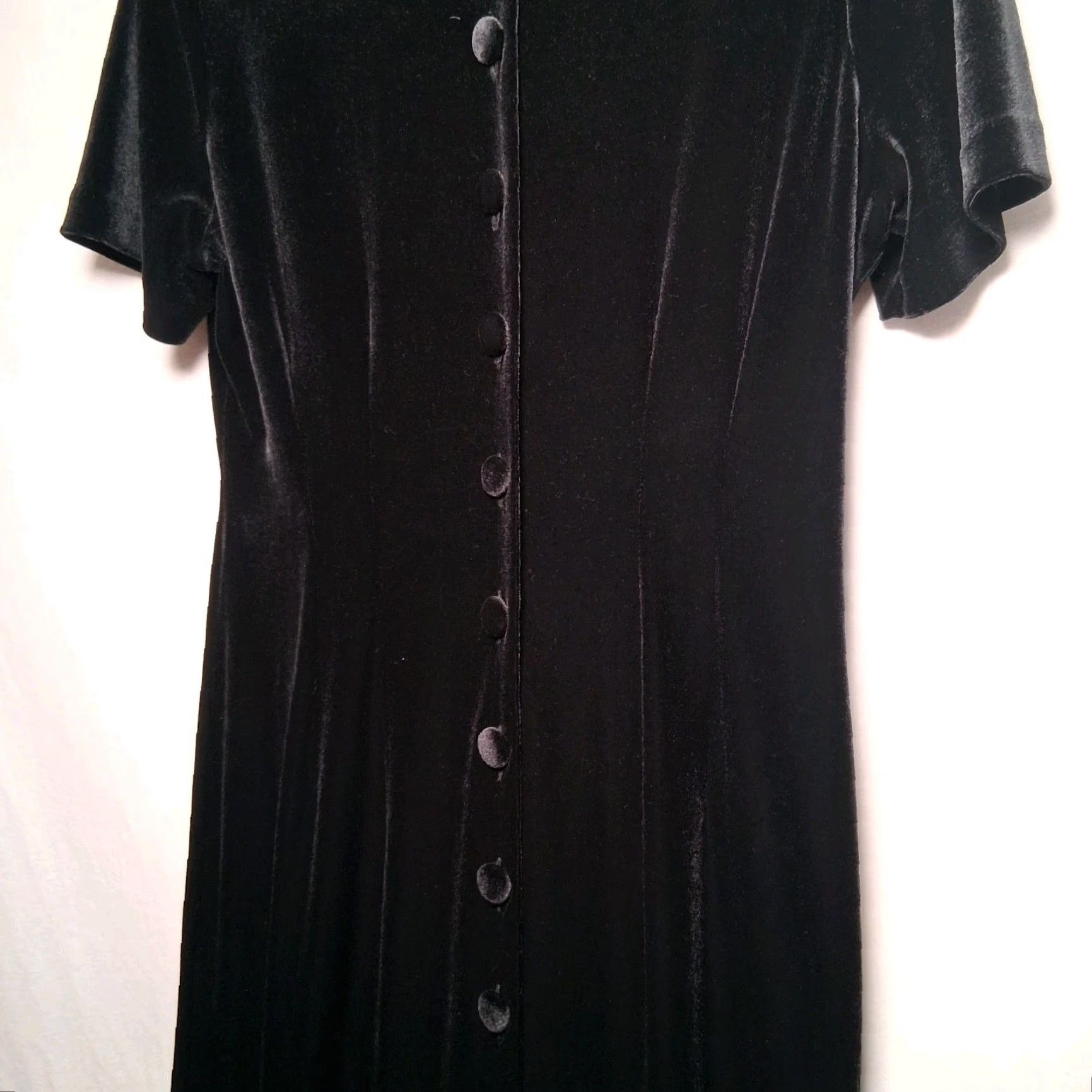 Velour VINTAGE Another Thyme Dress Shirt Womens 1990s Black Velour 10 Short Sleeve Round Neck Button Witchy Whimsy Goth 90s Velour Dress Size L / US 10 / IT 46 - 7 Thumbnail