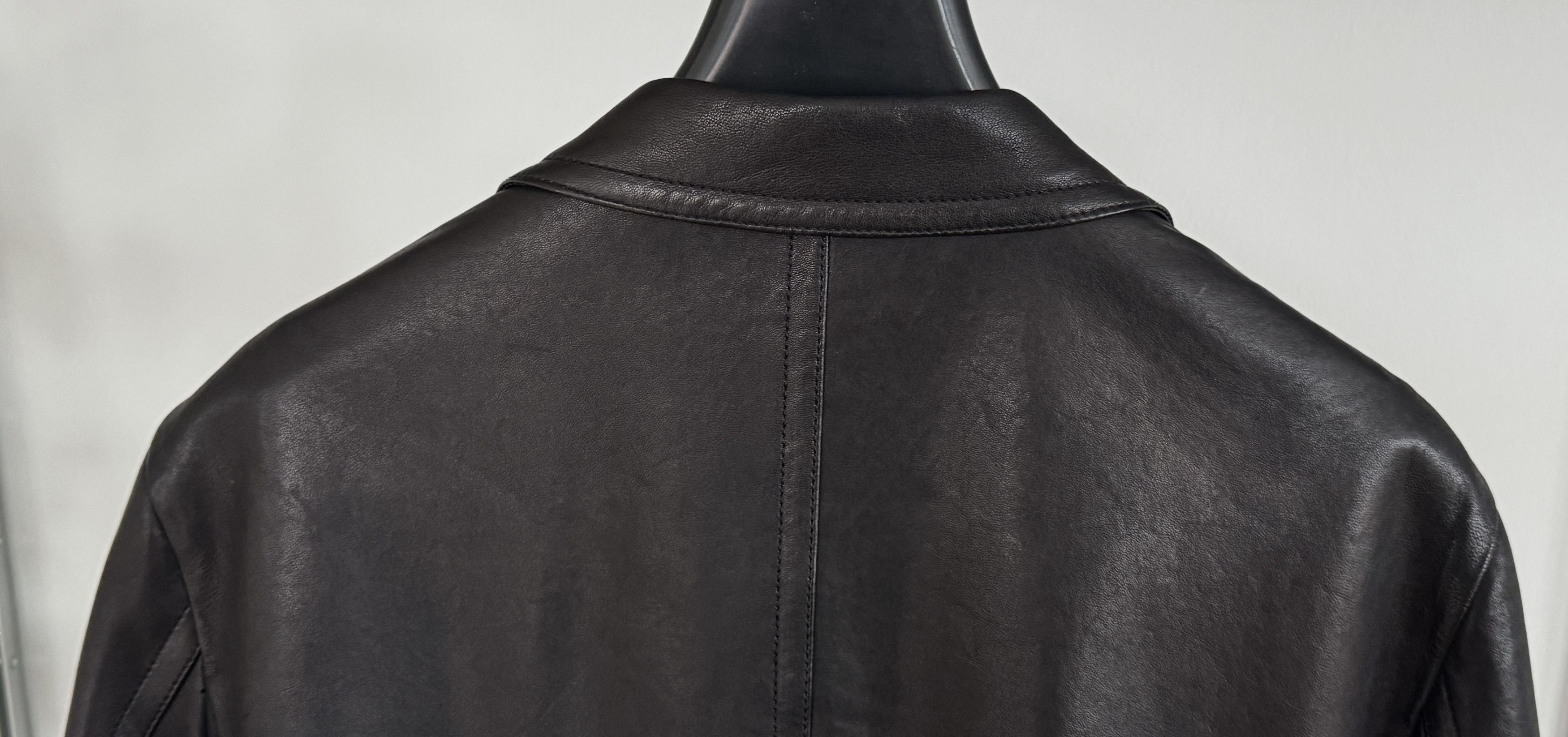 Bally BNWOT Leather SIngle Breasted Blazer Size 40R - 7 Thumbnail