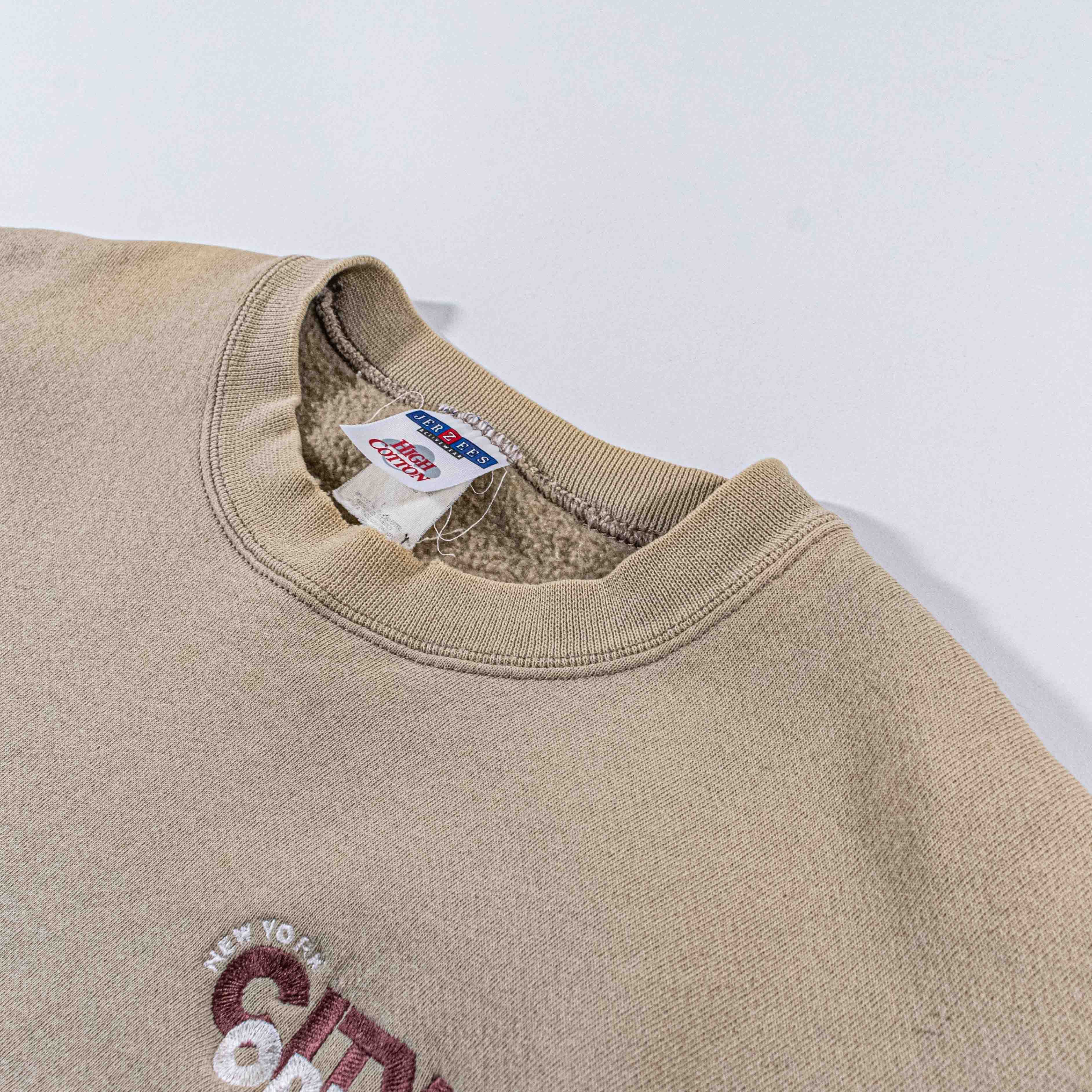 Vintage VTG 90s New York City Opera Sweatshirt Embroidered Crewneck Size US L / EU 52-54 / 3 - 9 Thumbnail