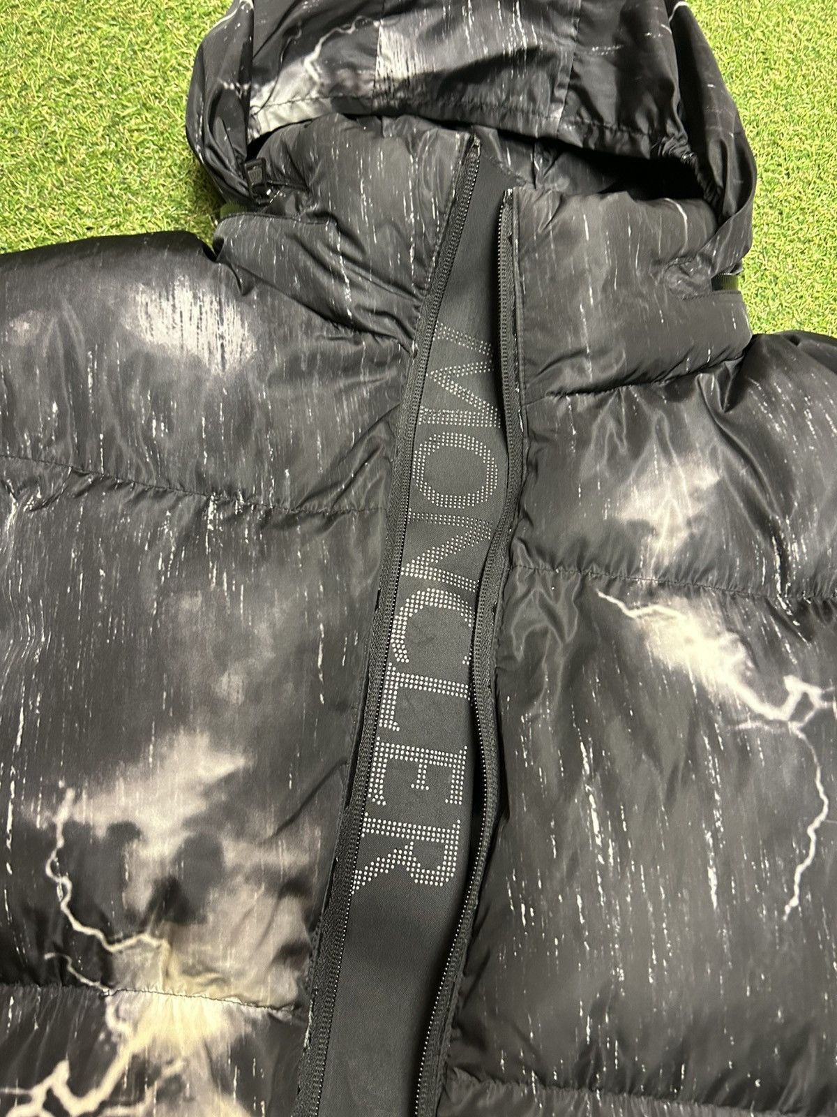 Moncler Moncler Black Down Fabas Lightning Bolt Puffer Jacket Size US XL / EU 56 / 4 - 2 Thumbnail