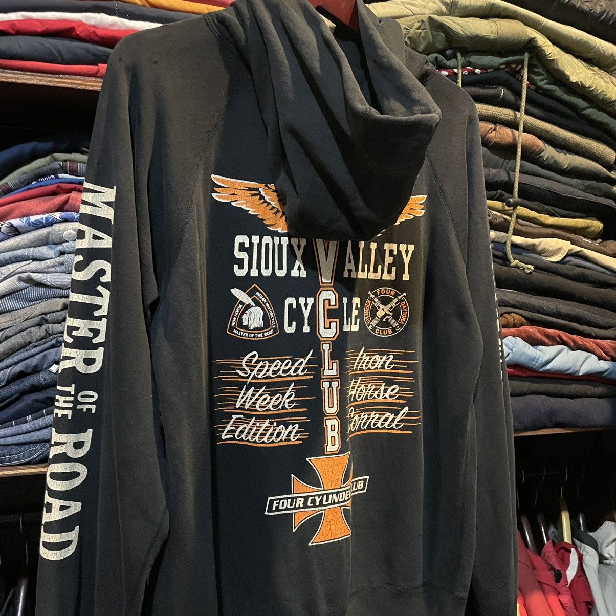 Indian Motorcycle × Japanese Brand × Toyo Enterprises Pullover Hoodie Indian Motorcycle V Club Sioux Valley Cycle Size US M / EU 48-50 / 2 - 11 Thumbnail