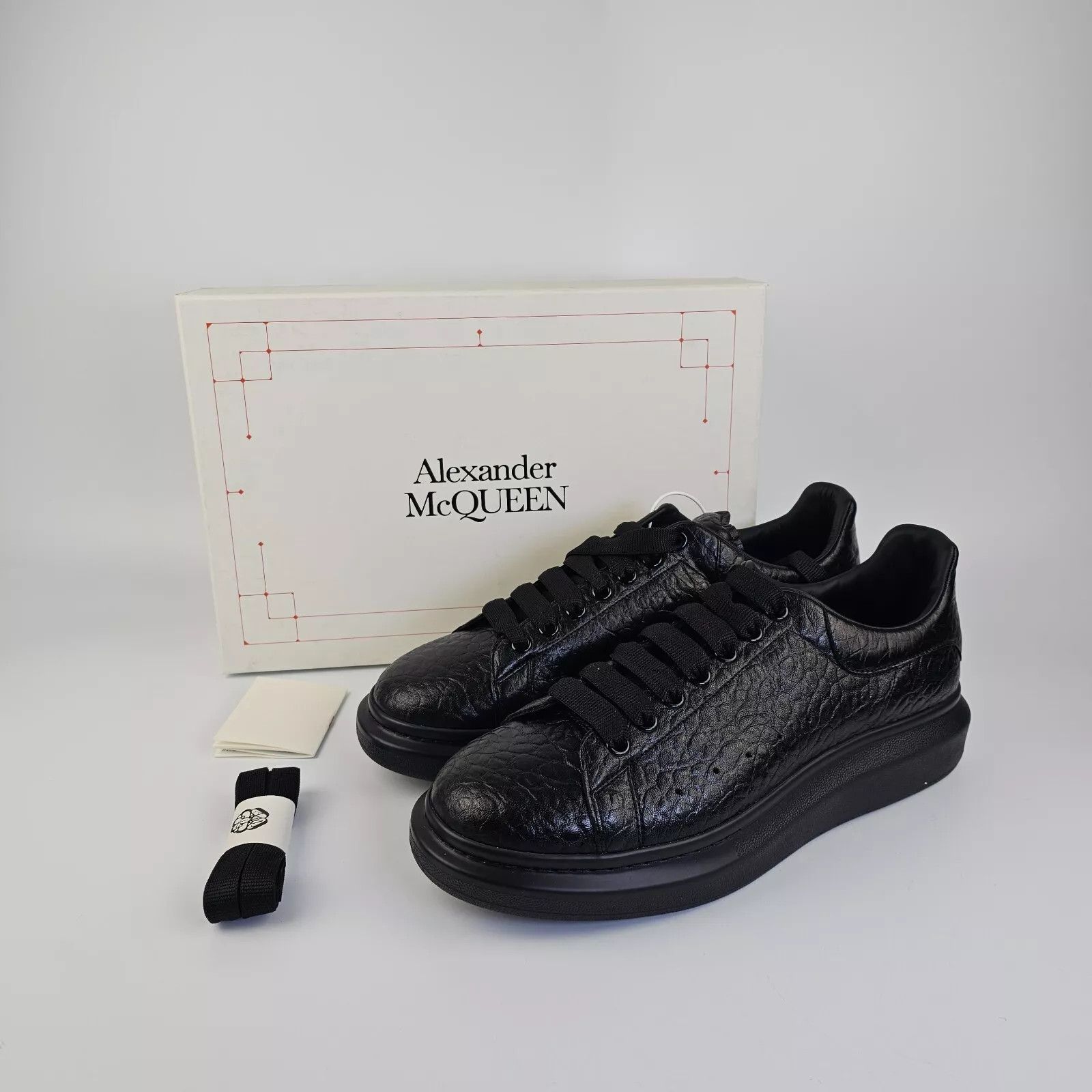 Alexander McQueen ALEXANDER MCQUEEN Oversized Men's Black Sneakers New Size US 6 / EU 39 - 2 Thumbnail