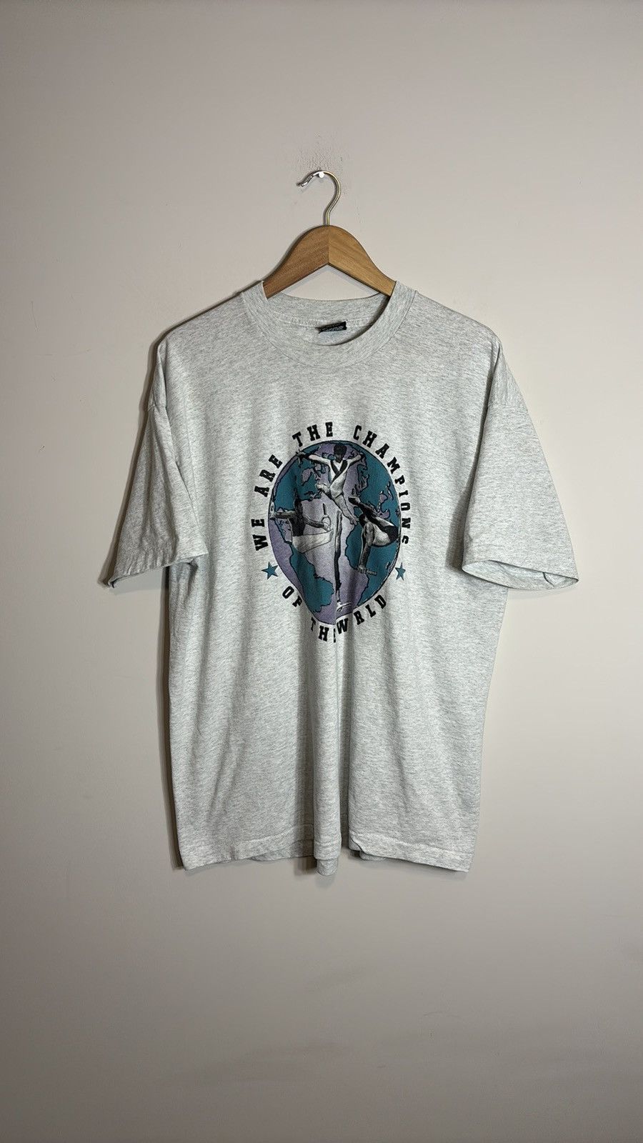 Vintage Vintage We Are The Champions Shirt Size US XXL / EU 58 / 5 - 1 Thumbnail