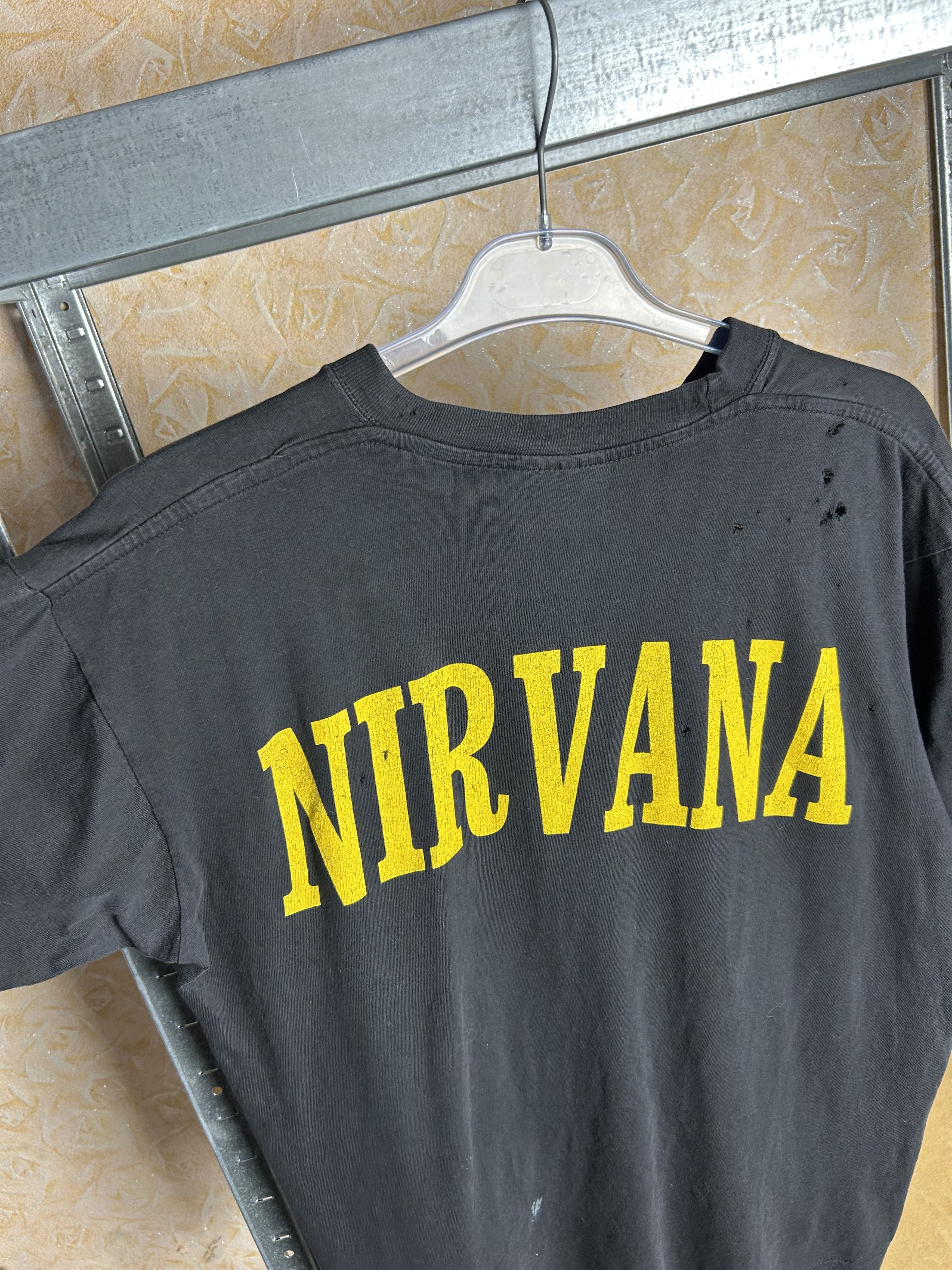 Band Tees Vintage 90s Nirvana Kurt Cobain Rock Band T-shirt Size US L / EU 52-54 / 3 - 17 Thumbnail