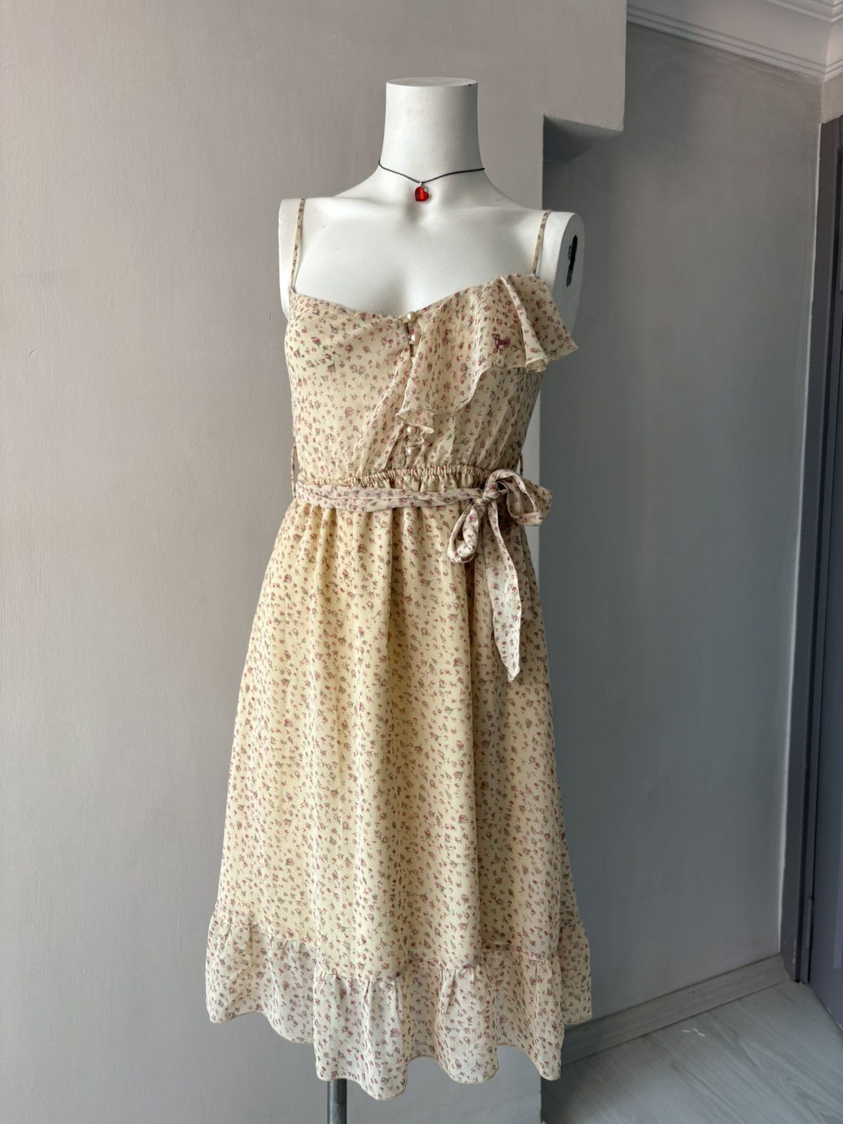 Vintage Guess dress Size M / US 6-8 / IT 42-44 - 11 Thumbnail