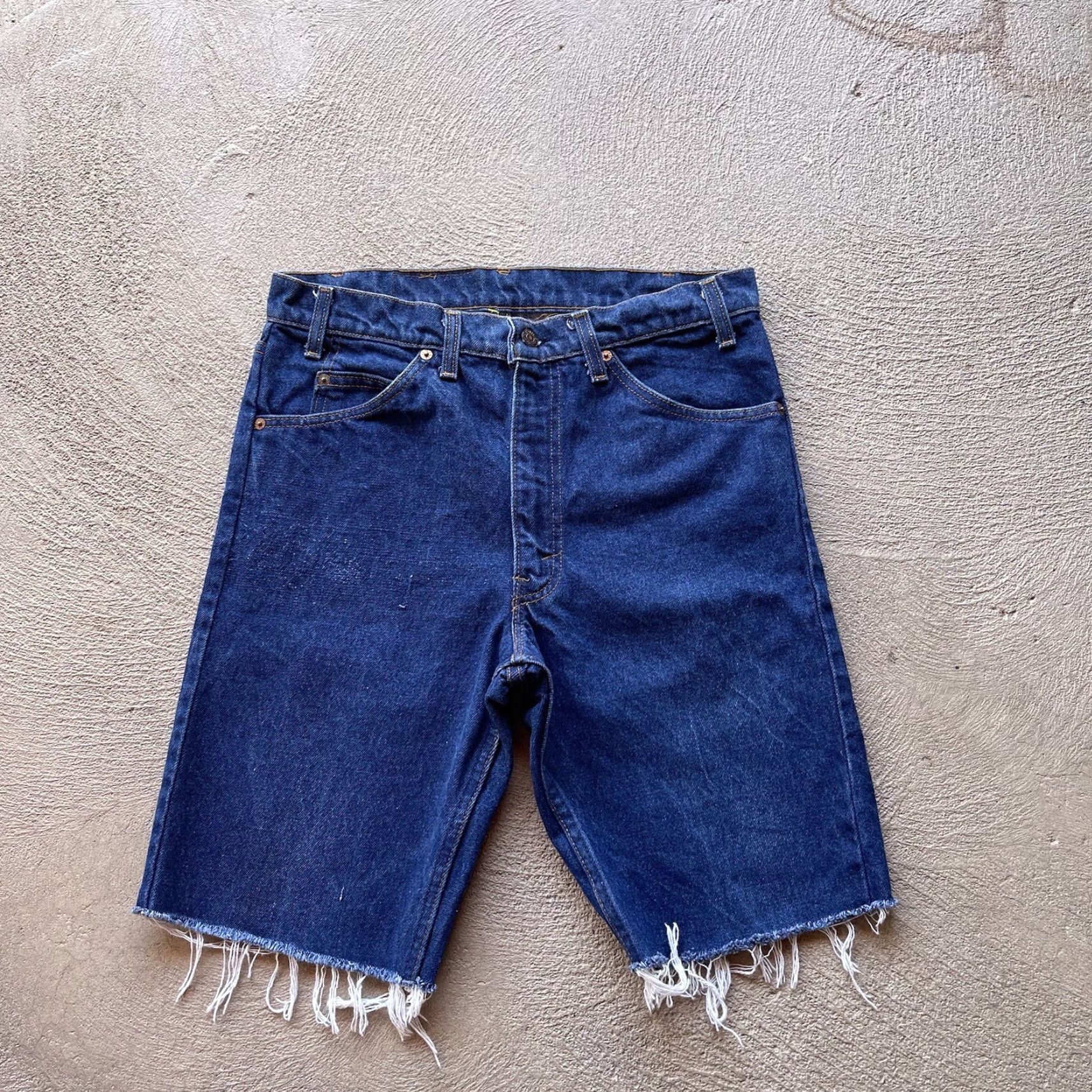 Levi's VINTAGE Levi's Bermuda Shorts Men 32 Blue Denim 505 Jorts 90s Hip Hop Orange Tab Relaxed Fit Mens Size US 32 / EU 48 - 3 Thumbnail