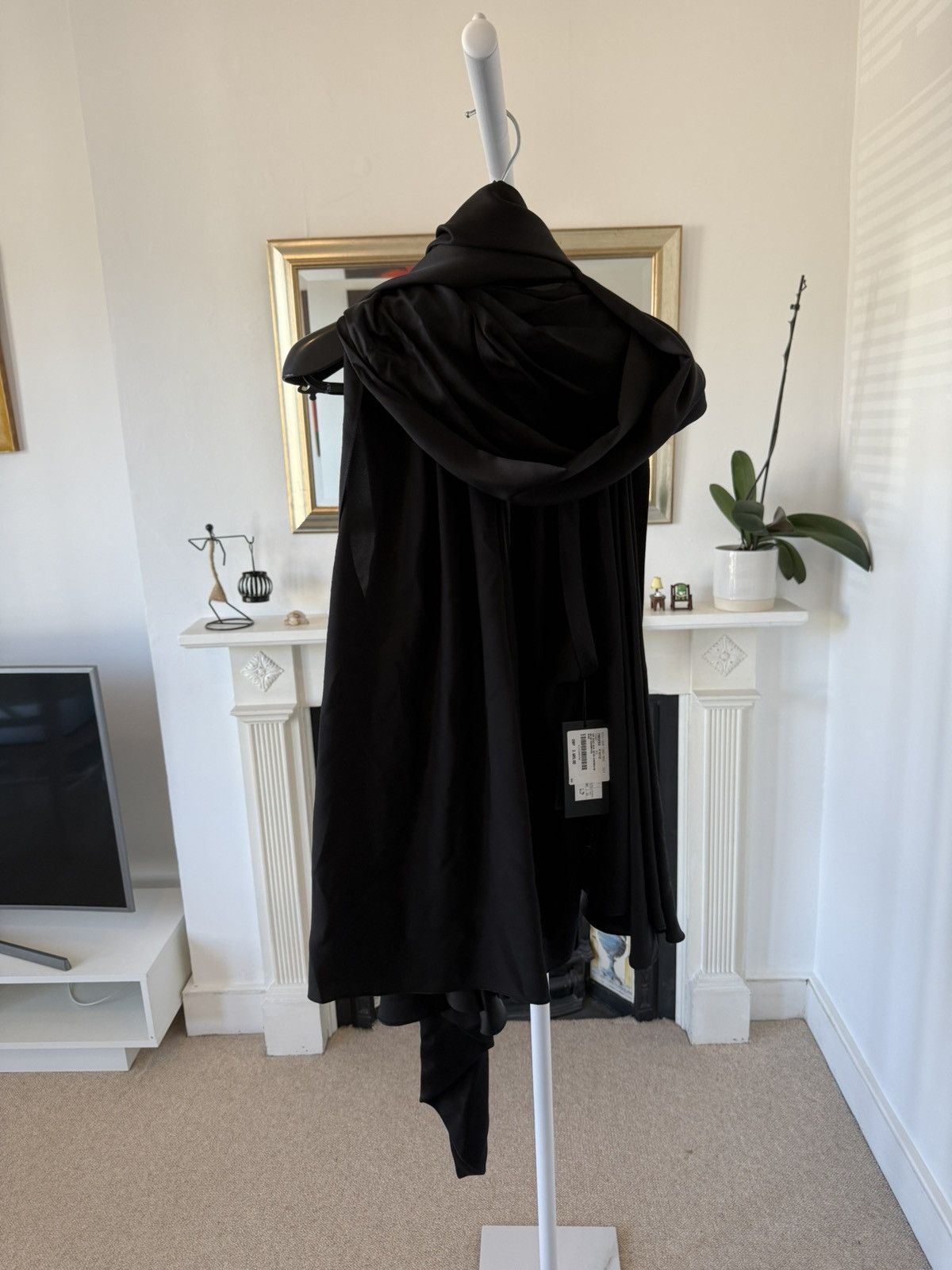 Saint Laurent Paris SS24 Saint Laurent Lavalliere-Neck Top in Silk Satin Size US XS / EU 42 / 0 - 12 Thumbnail
