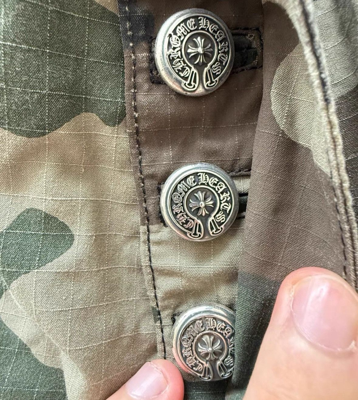 Chrome Hearts Camo cross patch cargo shorts Size US 32 / EU 48 - 5 Thumbnail