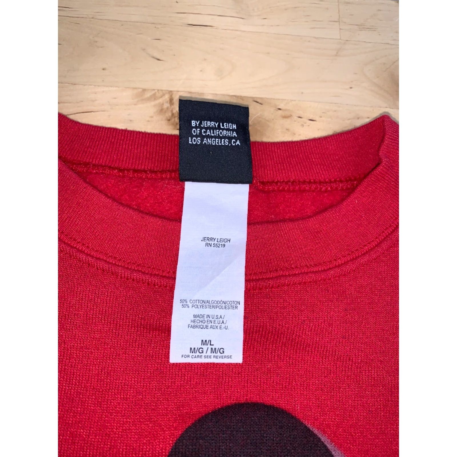 Disney VINTAGE Disney Mickey Sweatshirt Adult M/L Red Crew Neck Pullover Graphic Print 90s USA Mens Size US M / EU 48-50 / 2 - 3 Thumbnail