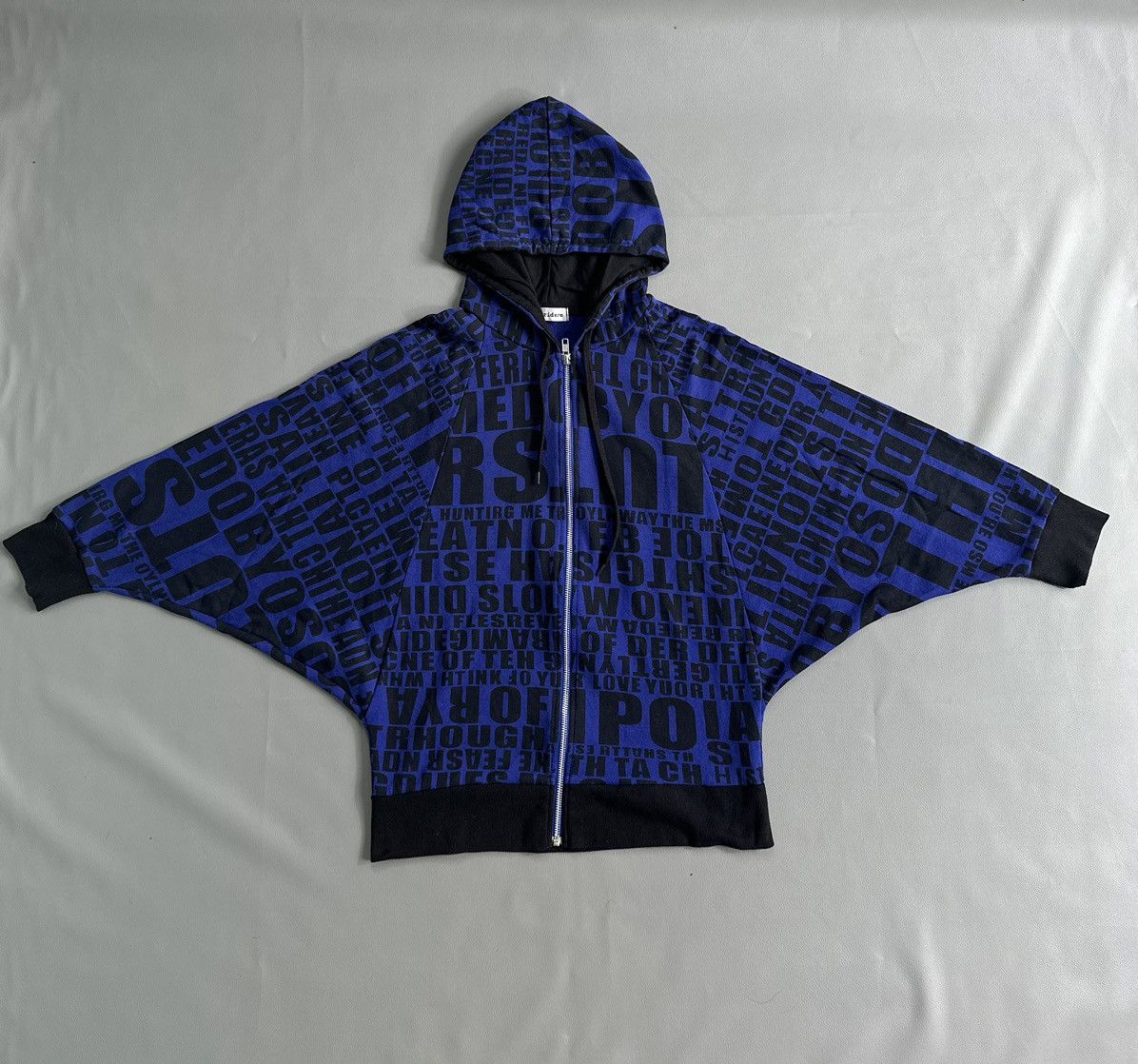 Hysteric Glamour SORRIDERE GOTHIC POEM ZIP HOODIE OVERSIZE VAMPIRE LGB STYLE Size US M / EU 48-50 / 2 - 1 Thumbnail