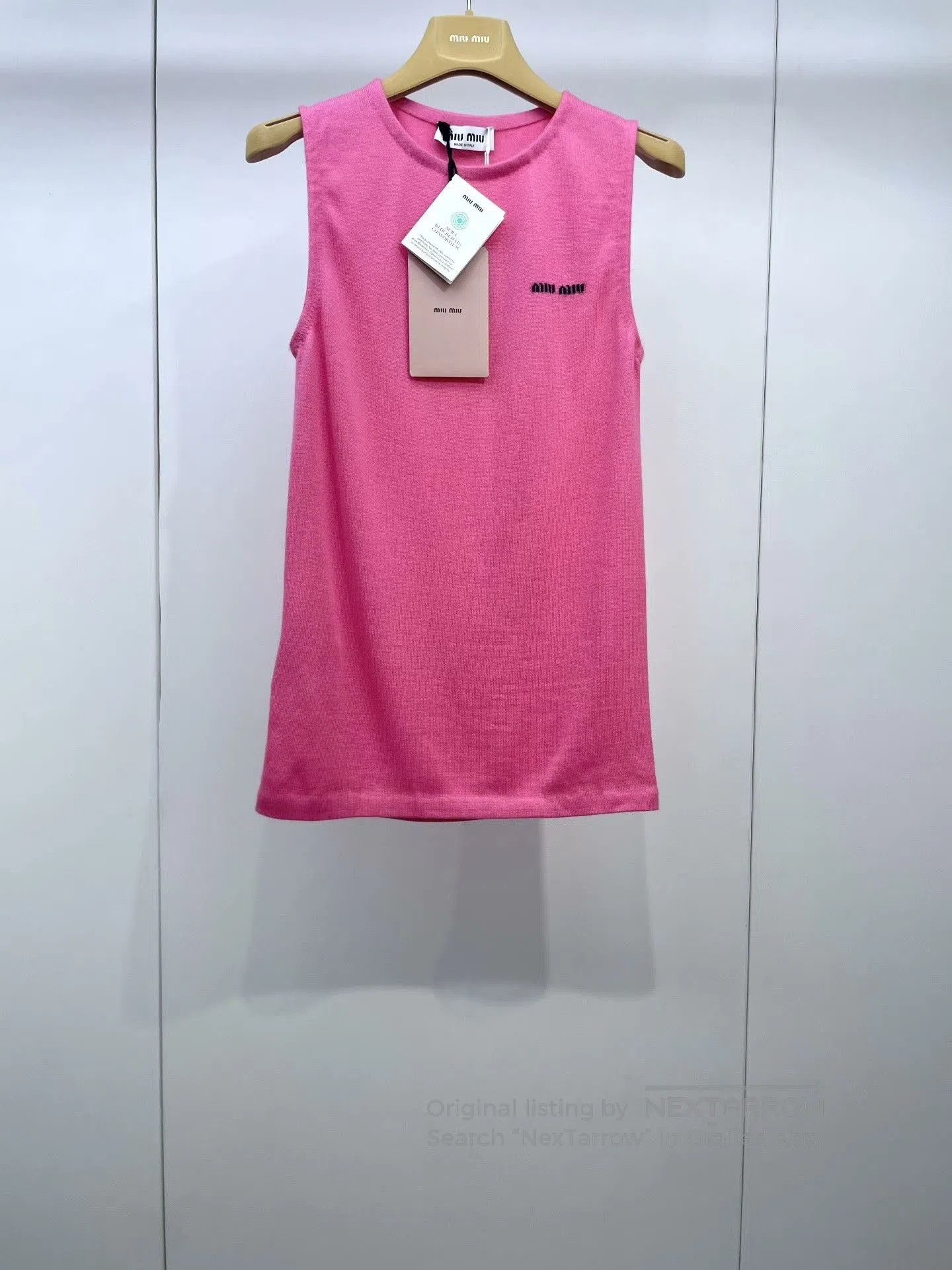Miu Miu Miu Miu Pink Jacquard Logo Knit Vest. Size XS / US 0-2 / IT 36-38 - 1 Thumbnail