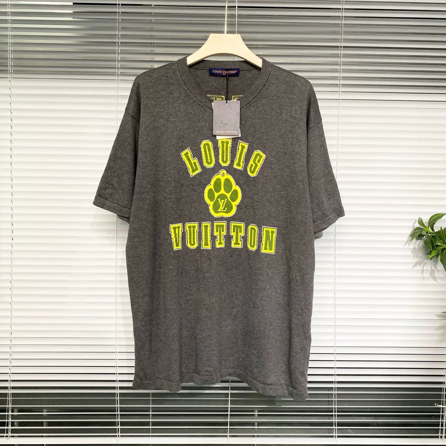 Louis Vuitton LV 2025 Knit Short-Sleeve T-Shirt Size US XXL / EU 58 / 5 - 1 Thumbnail