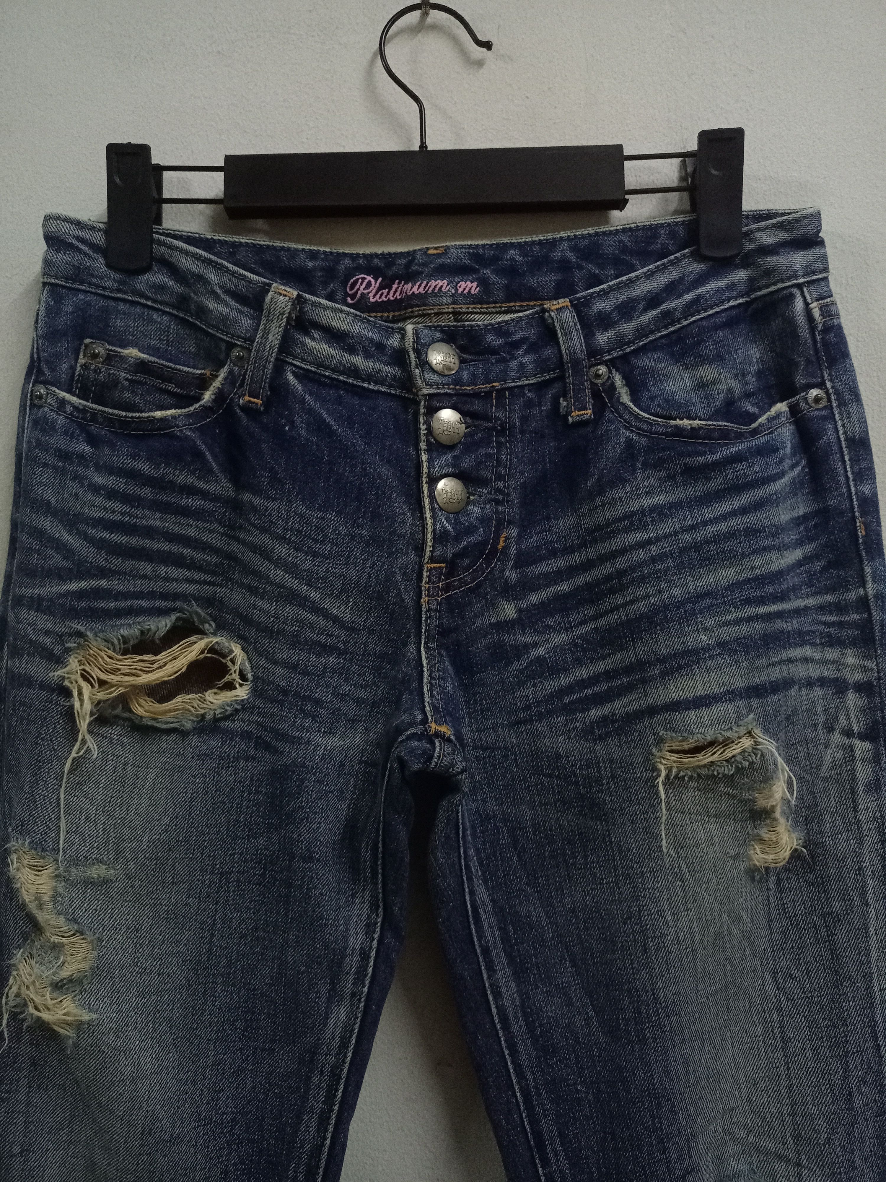 Japanese Brand Vintage Japanese Brand Blue Wash Distressed Flare Jeans Size 30" / US 8 / IT 44 - 4 Thumbnail