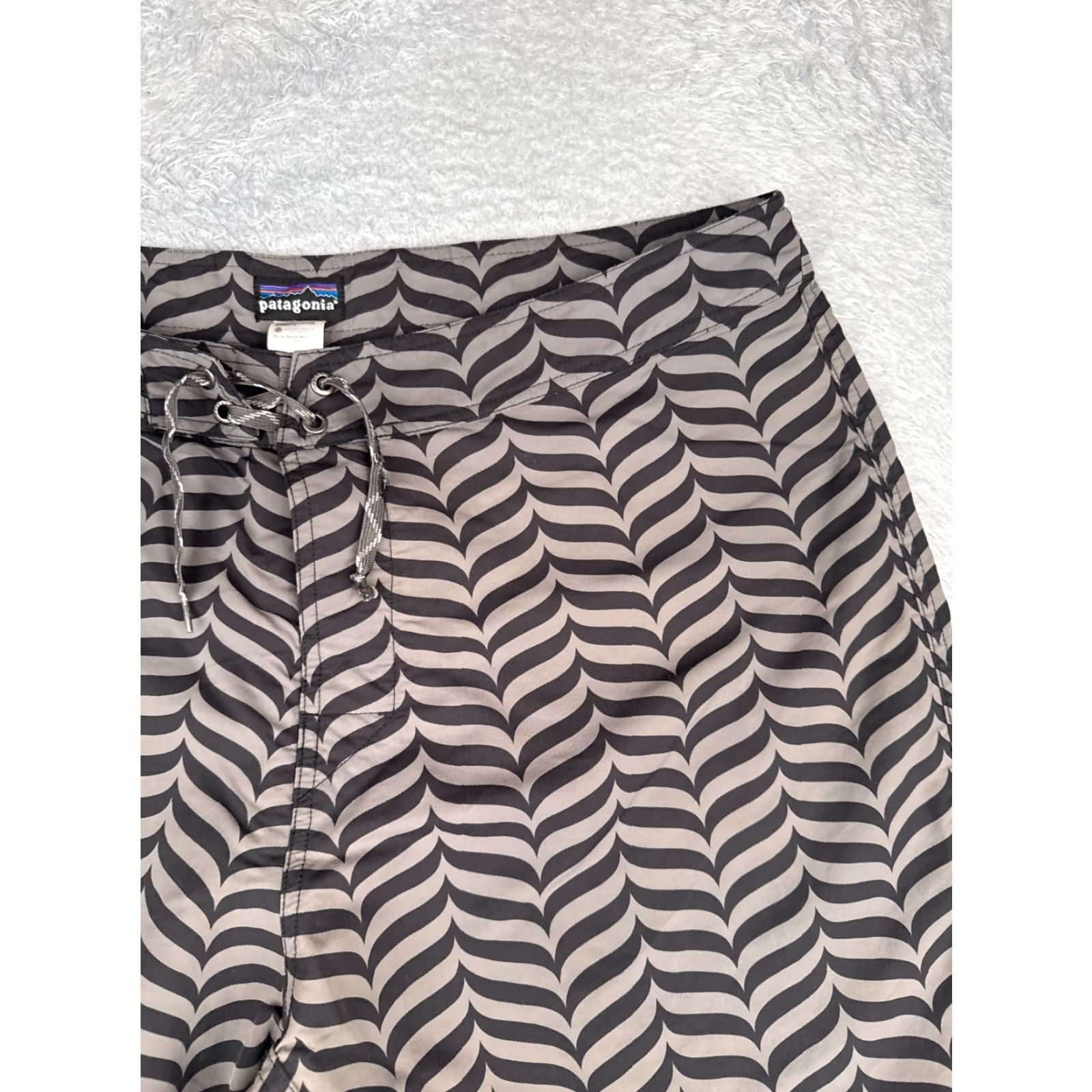 Patagonia Patagonia Board Shorts Mens 40 Gray Wavefarer 12" Nylon Blend Beach Swim Trunks Size US 40 / EU 56 - 5 Thumbnail