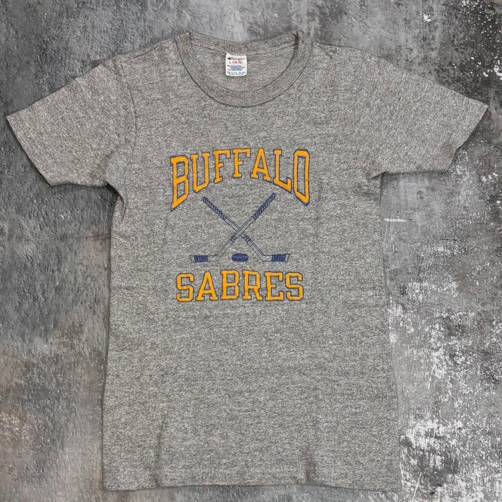 Champion Vintage 70s Heather Grey Buffalo Sabres T Shirt. Size XS Size XS / US 0-2 / IT 36-38 - 1 Thumbnail