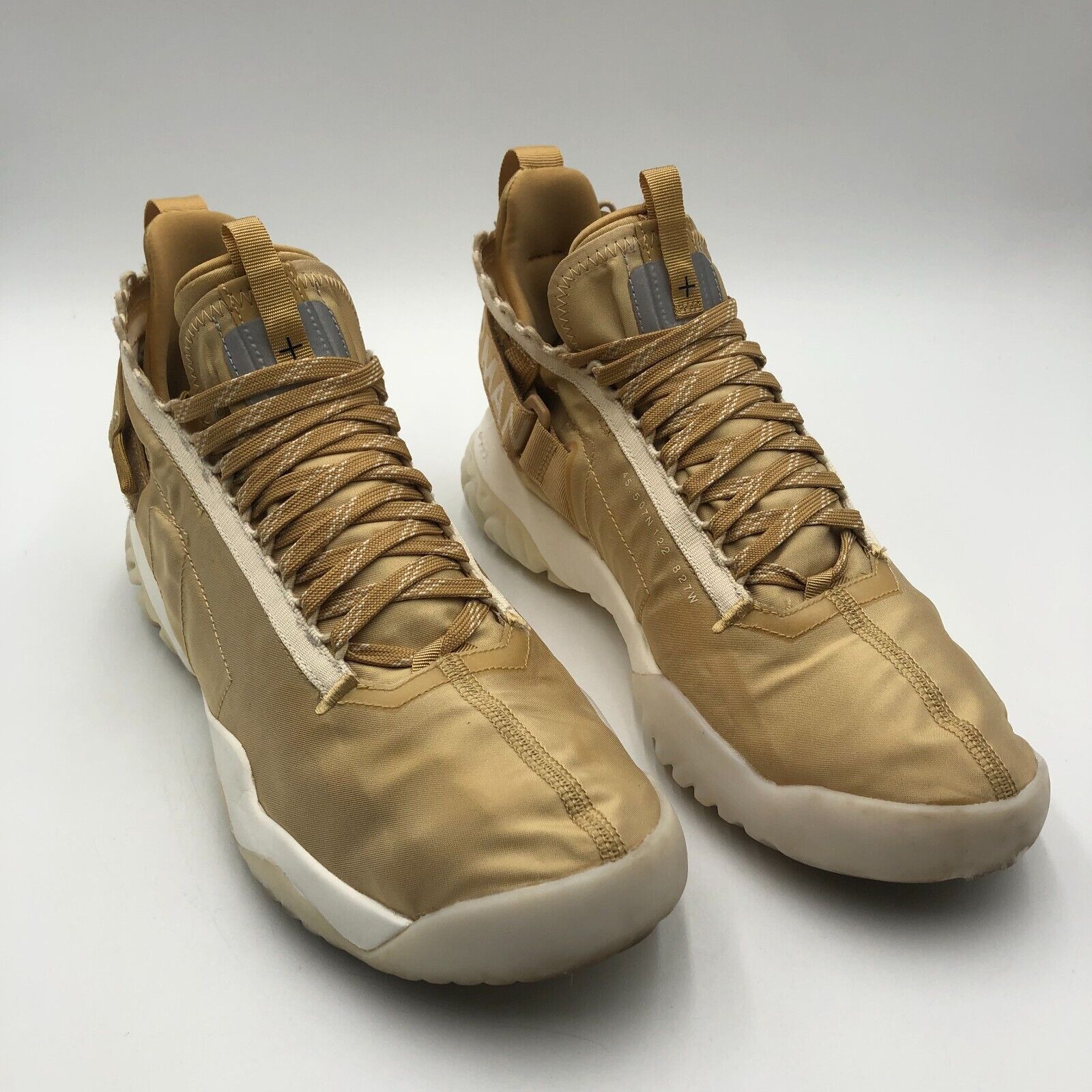 Jordan Brand Size 11.5 - Jordan Proto React Light Cream Size US 11.5 / EU 44-45 - 1 Thumbnail
