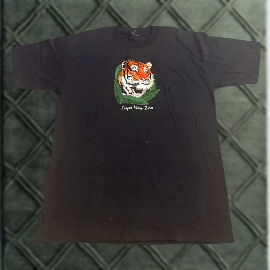Vintage VINTAGE 90s Tiger Embroidered Cape May Zoo New Jersey Black T-Shirt Large Size US L / EU 52-54 / 3 - 1 Thumbnail