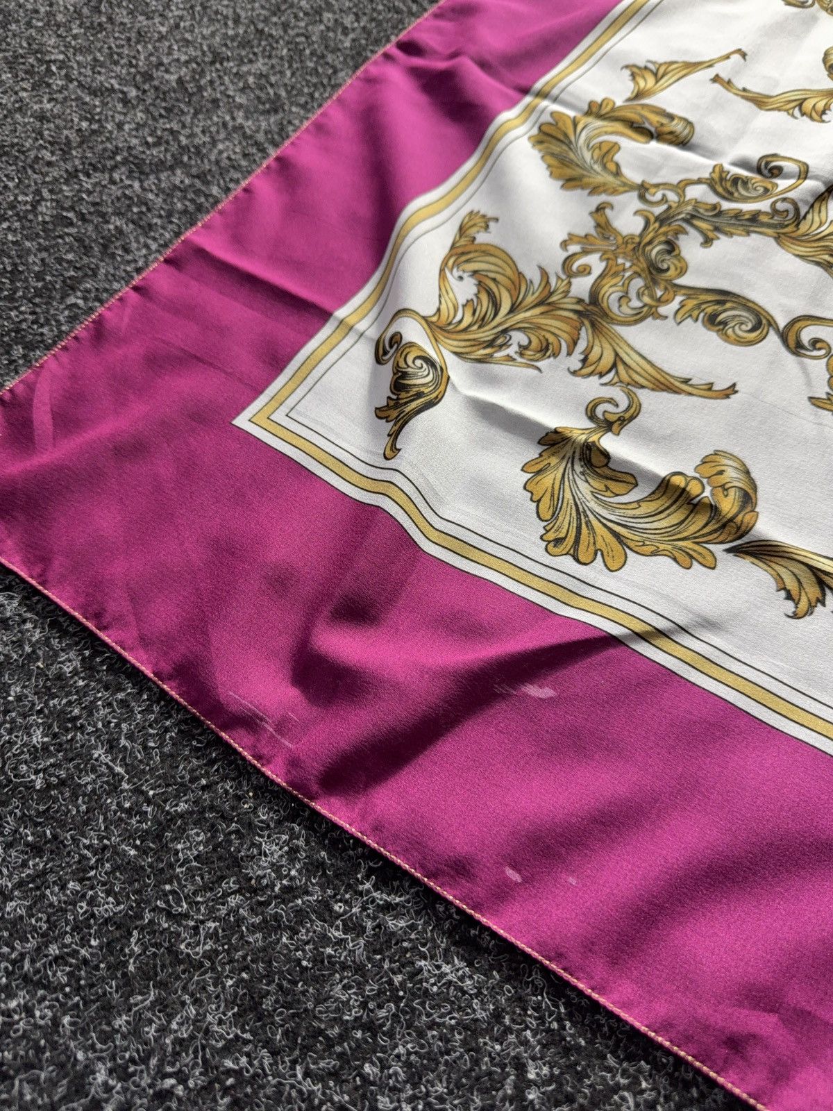 Vintage Maryan Mehlhorn Baroque Silk Scarf Pink Gold Print Size ONE SIZE - 8 Thumbnail