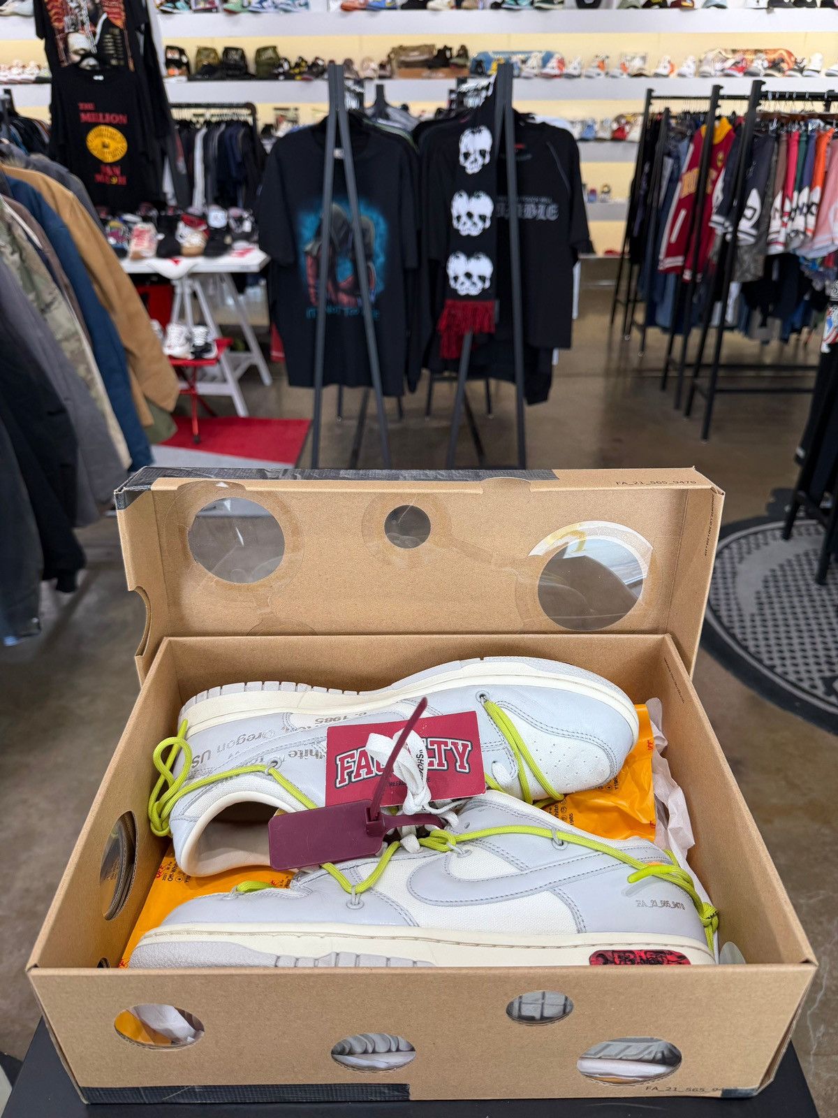 Nike × Off-White Nike Dunk Low Off-White Lot 8 Size 10 (2021) Size US 10 / EU 43 - 11 Thumbnail