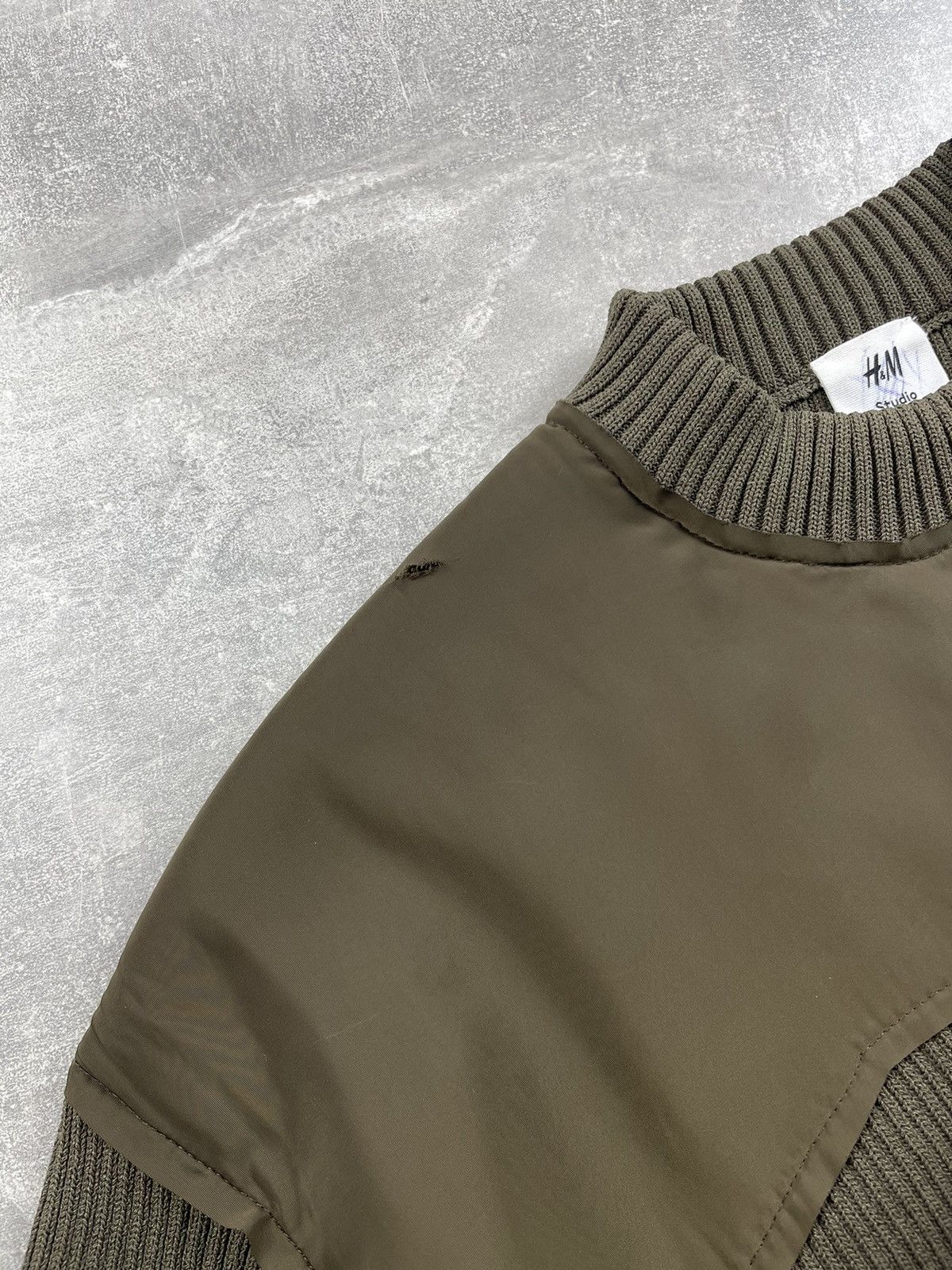 Acne Studios × H&M × Japanese Brand H&M Studio A/W 2021 Khaki Green Rib Knit Crop Sweater Size S / US 4 / IT 40 - 6 Thumbnail