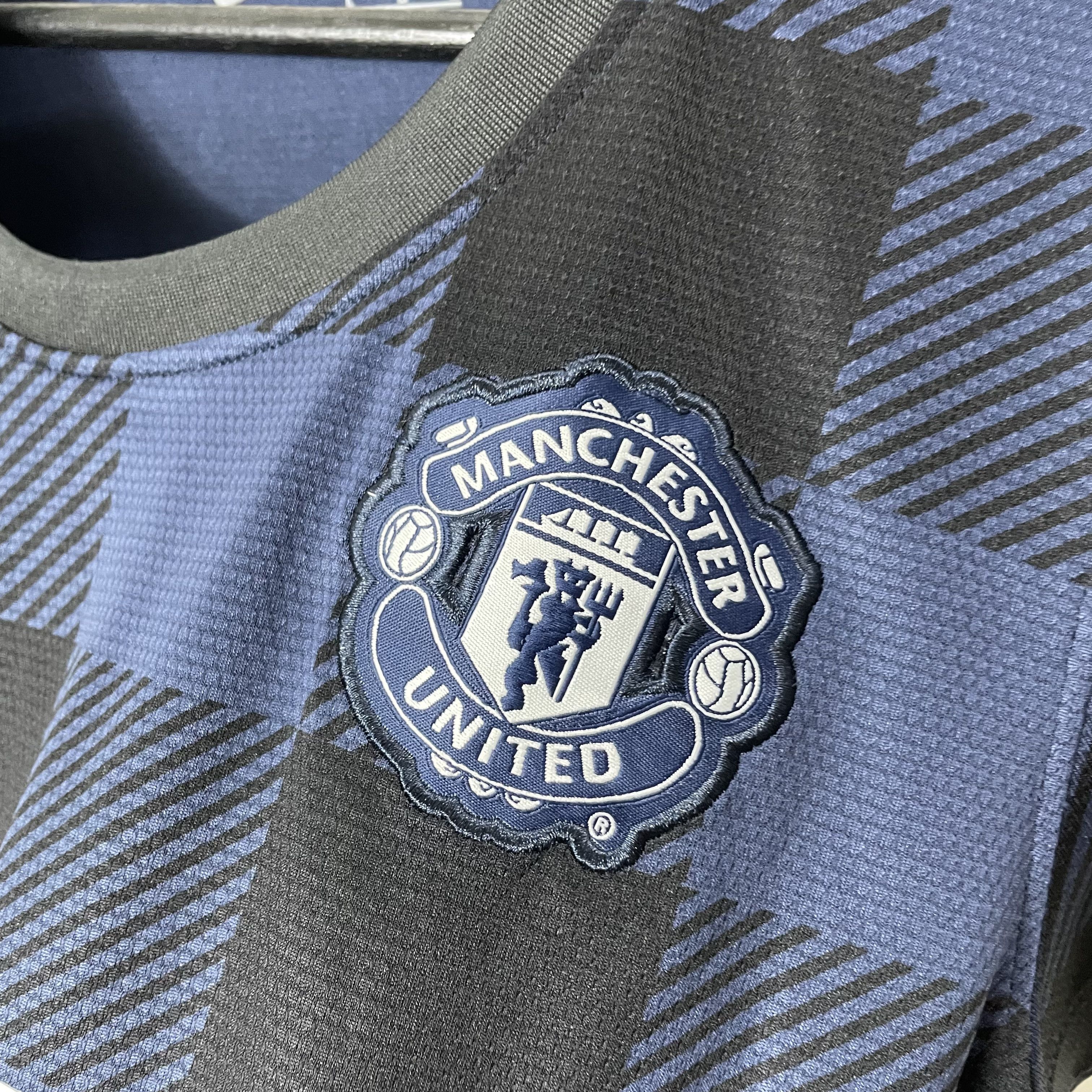 Other ⭐️SALE⭐️ MANCHESTER UNITED FOOTBALL CLUB NIKE JERSEY 13/14 Size L / US 10 / IT 46 - 2 Thumbnail