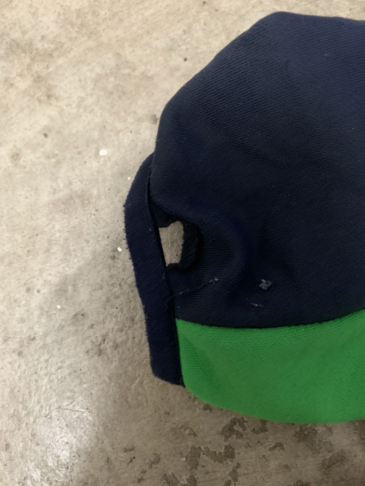 Umbro Vintage 2000/2001 Sweatshirt/Jumper Ireland Football Team Size US L / EU 52-54 / 3 - 4 Thumbnail