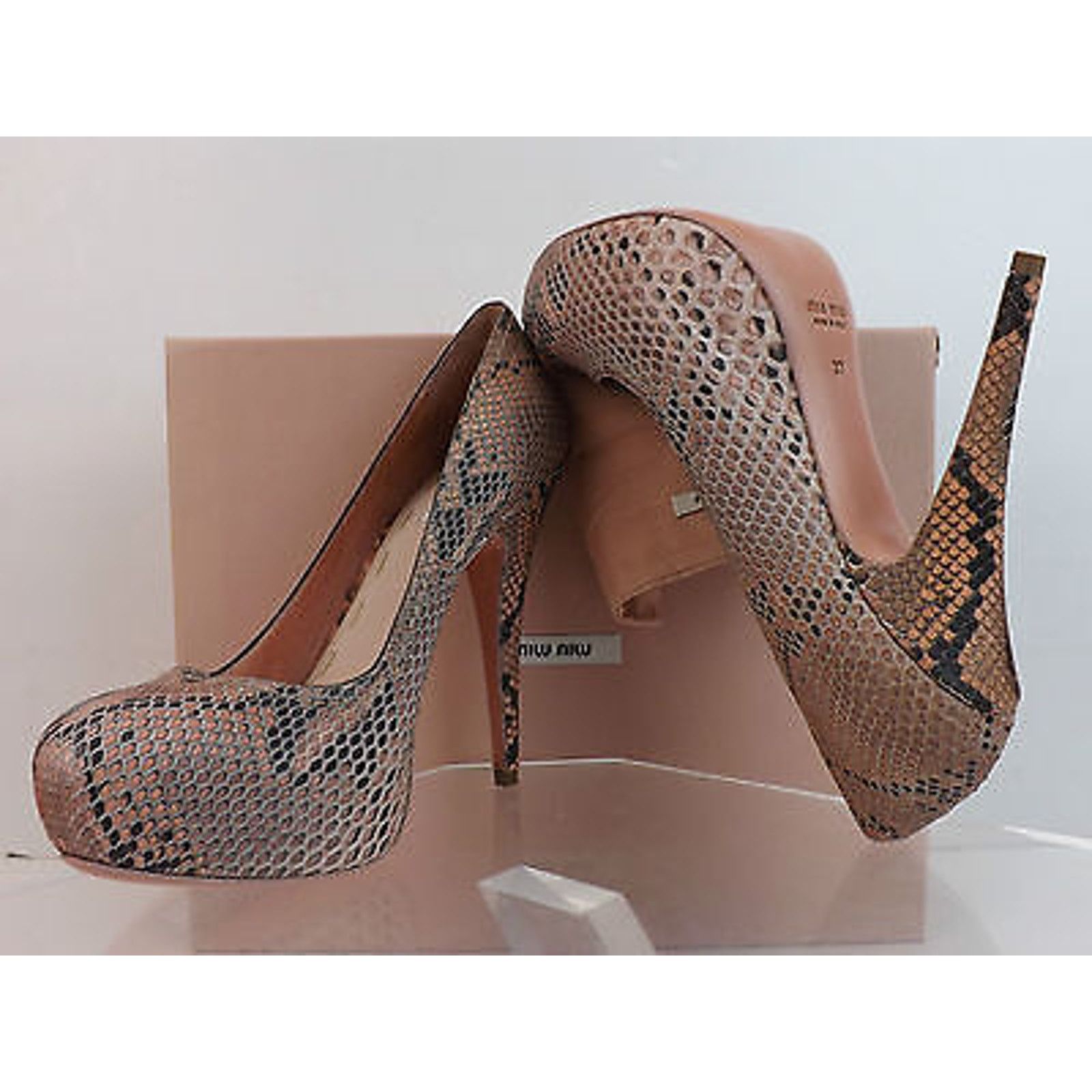 Miu Miu WASHED DUSTY PINK LEATHER PYTHON PLATFORM CLASSIC PUMPS 38.5 Size US 8.5 / IT 38.5 - 3 Thumbnail