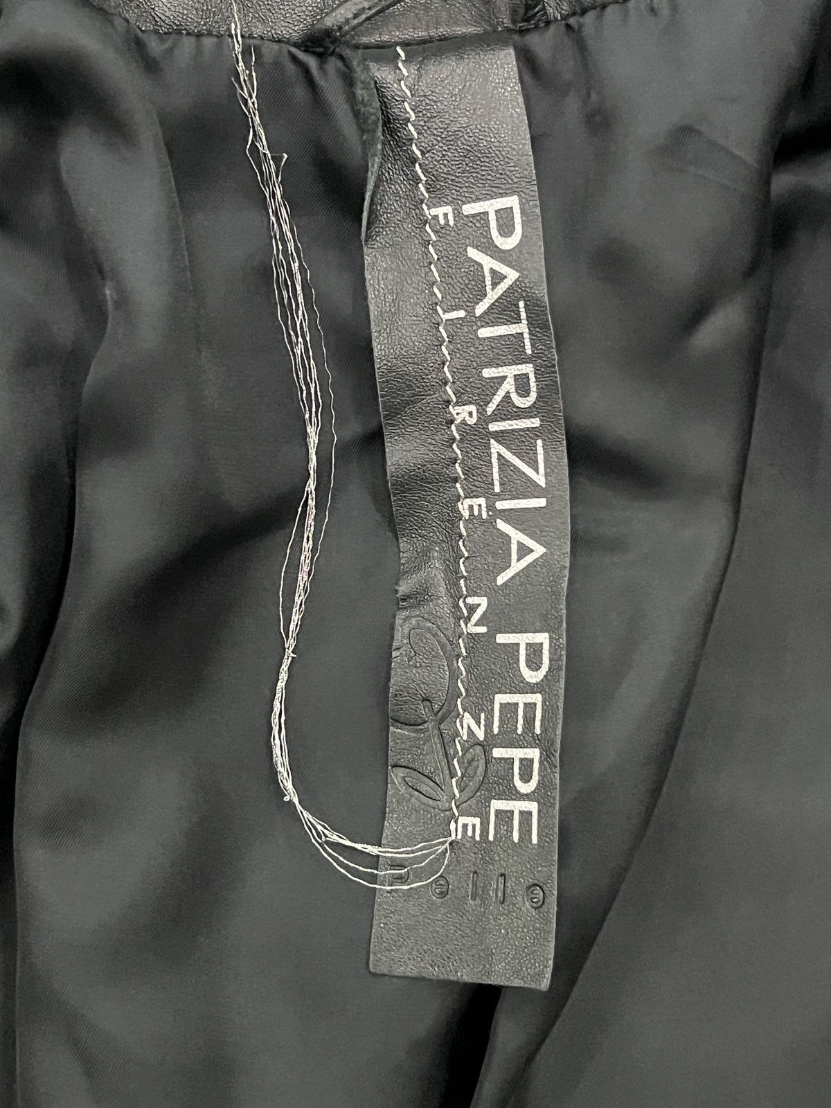 Patrizia Pepe Patrizia Pepe Lamb Leather Chain Button Shoulder Pad Jacket Size US S / EU 44-46 / 1 - 11 Thumbnail