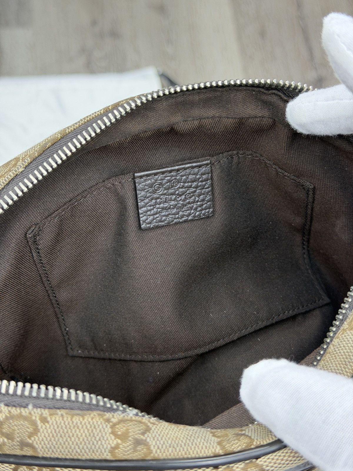 Gucci Gucci Belt Bag GG Supreme Small Beige/Black Size ONE SIZE - 10 Thumbnail
