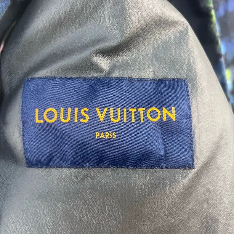 Louis Vuitton Louis Vuitton Dazzling laser presbyopia hooded long sleeve Size US S / EU 44-46 / 1 - 4 Thumbnail