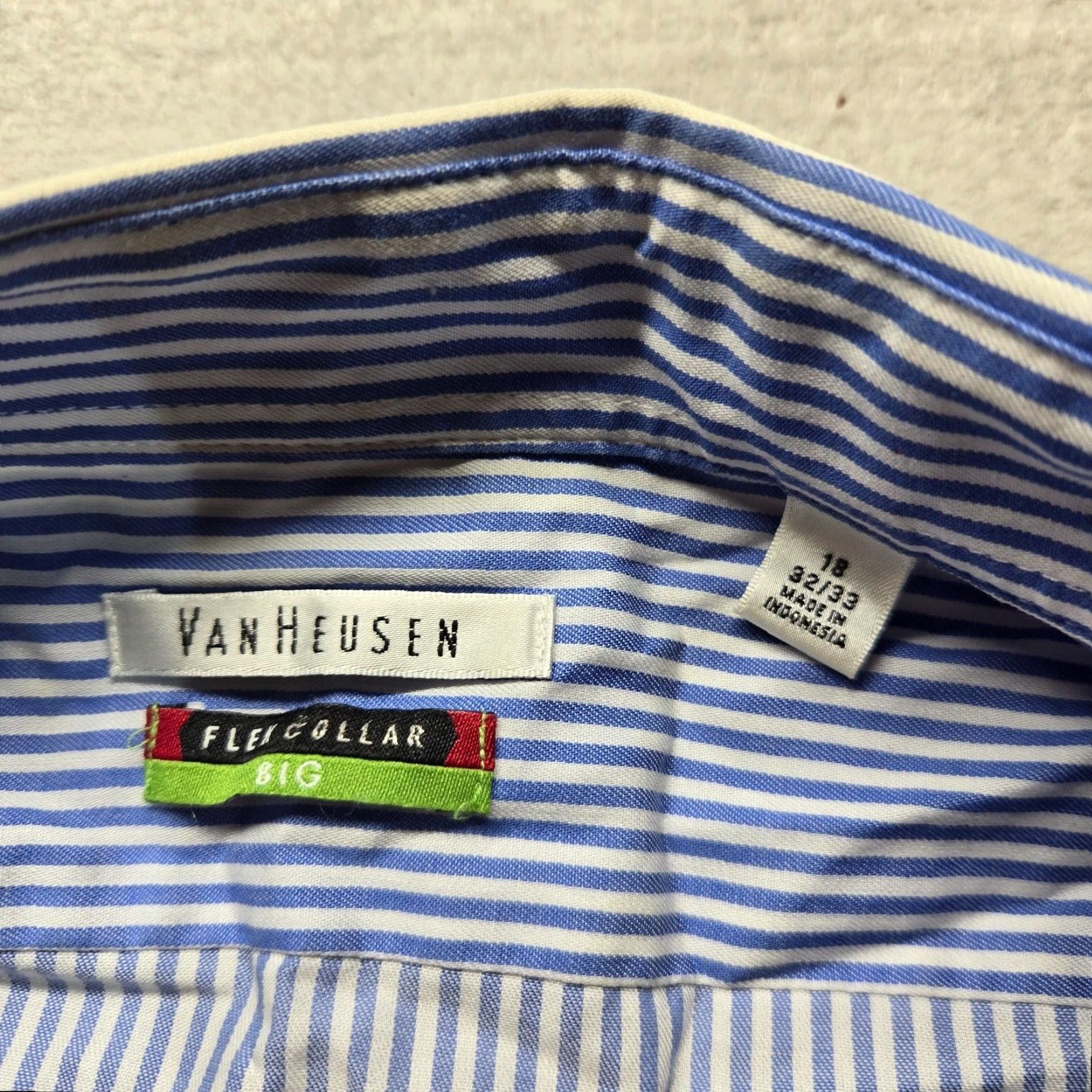 Van Heusen VINTAGE Van Heusen Shirt Blue Striped Long Sleeve Button-Up Adult 18 Regular Cotton Blend Men Size US XXL / EU 58 / 5 - 2 Thumbnail