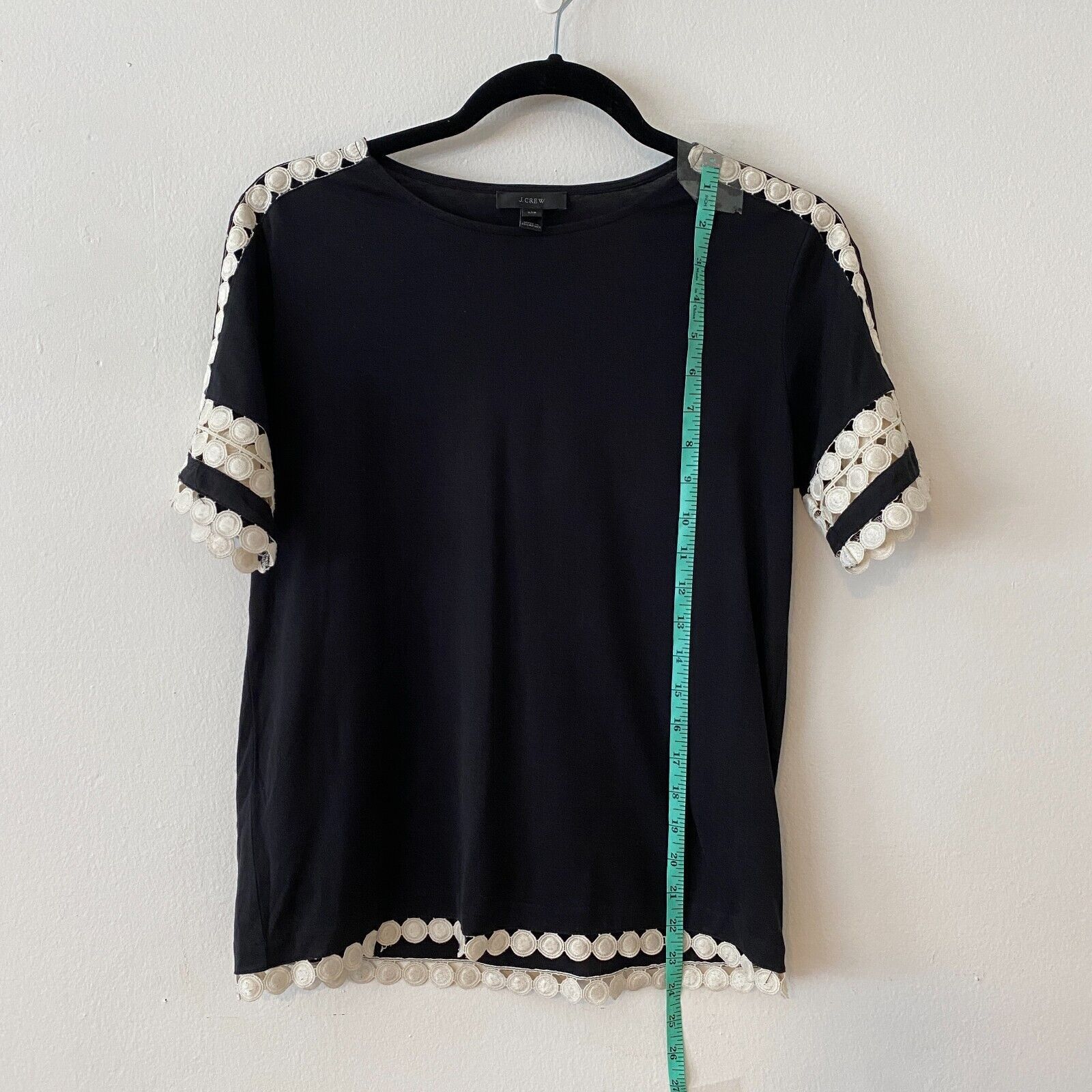J.Crew J Crew Comfy Black & Cream Embroidery Circle Sleeve Hem Top Size XXS / US 00 / IT 34 - 8 Thumbnail