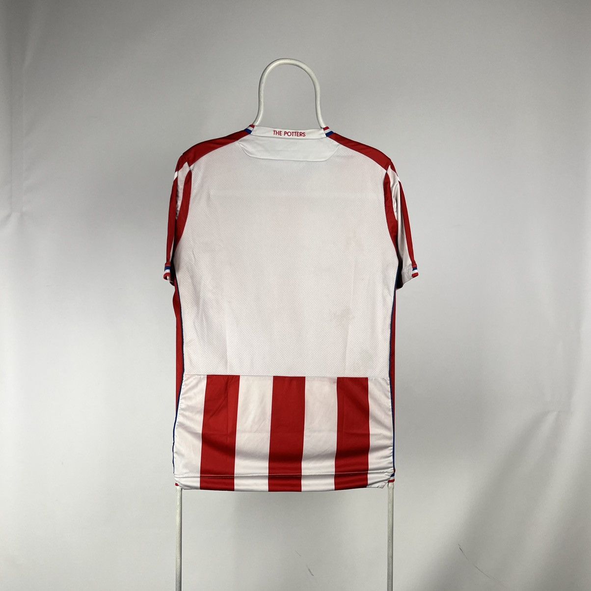 Macron STOKE CITY ENGLAND 2017/18 HOME FOOTBALL SHIRT JERSEY MACRON Size US L / EU 52-54 / 3 - 2 Thumbnail