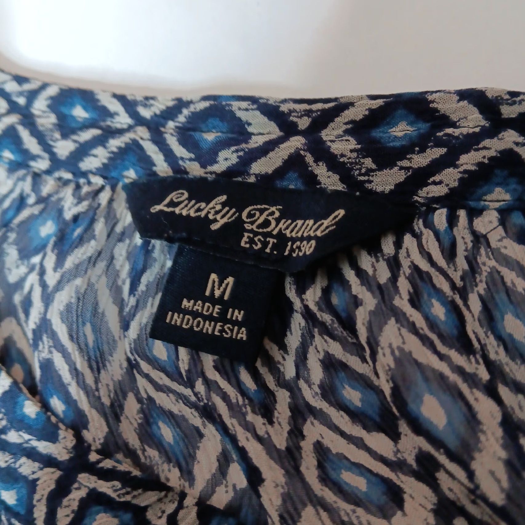 Lucky Brand Lucky Brand Blouse Shirt Button Up Womens M Blue Geometric Diamond Sheer Polyester Long Sleeve Casual office wear Size M / US 6-8 / IT 42-44 - 6 Thumbnail