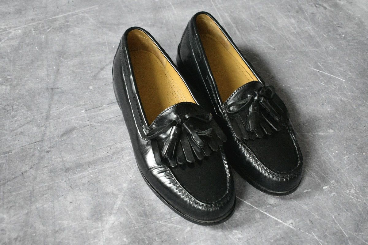 Cole Haan Cole Haan Black Leather Tassel Loafers (8.5) Size US 8.5 / EU 41-42 - 2 Thumbnail