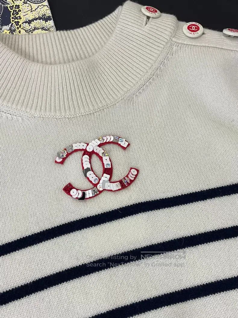 Chanel Chanel Black and white large logo knitted striped sweater Size XXS / US 00 / IT 34 - 2 Thumbnail