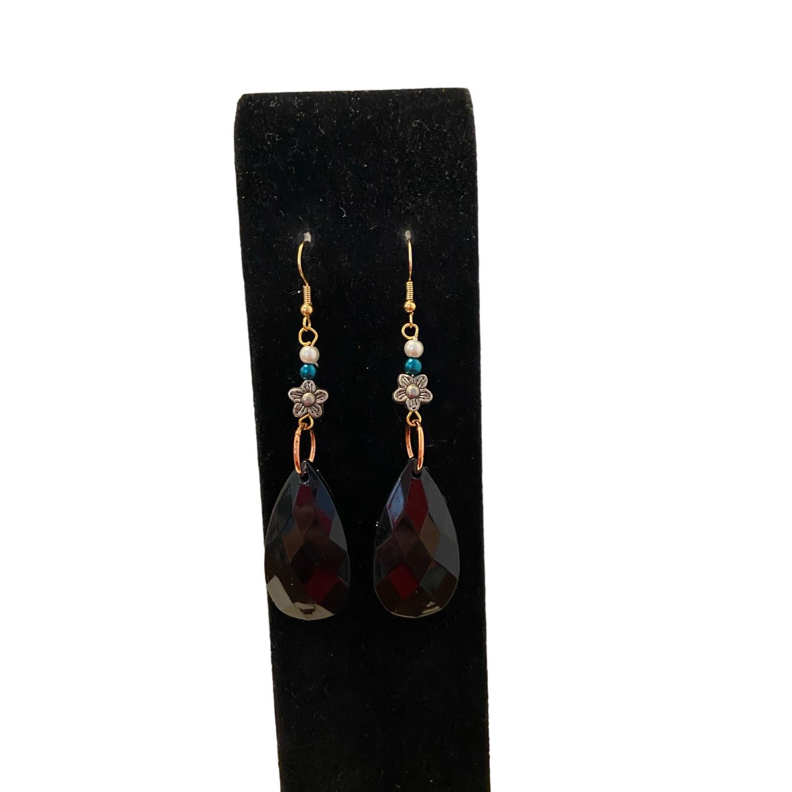 Handmade black teardrop earrings with floral accent Size ONE SIZE - 1 Thumbnail