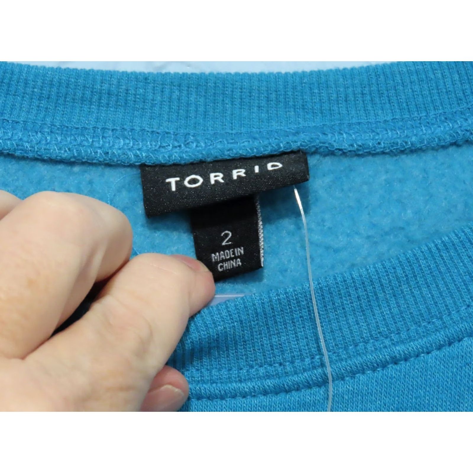Torrid Torrid Women's Sweatshirt Raglan Blue Fleece Crew Neck 2X 18-20 NWT Pullover Winter Casual Size XXL / US 16-18 / IT 52-54 - 6 Thumbnail