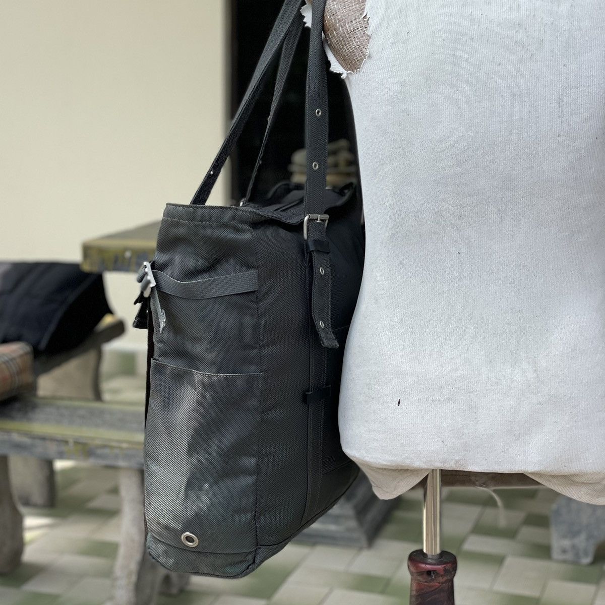 Coleman ❗️ RARE COLEMAN MULTI-POCKET OVERSIZED TOTE BAG Size ONE SIZE - 3 Thumbnail