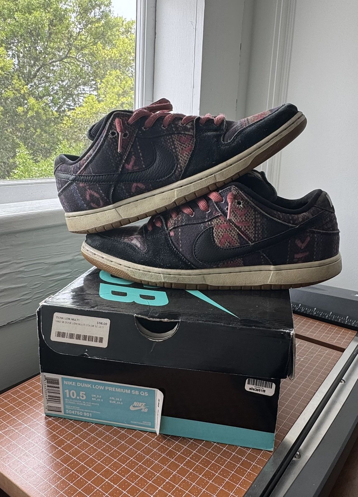 Nike Nike SB Dunk Low Hackey Sack Size US 10.5 / EU 43-44 - 1 Thumbnail