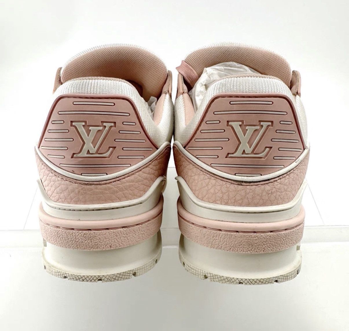 Louis Vuitton Louis Vuitton Trainer Pink White Lychee Grain Sneakers K12 Size US 6.5 / IT 36.5 - 3 Thumbnail