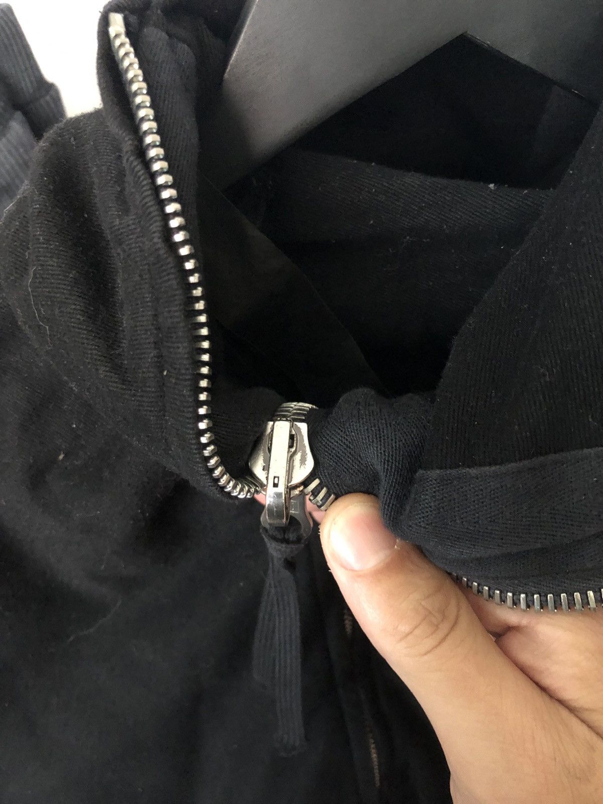 Boris Bidjan Saberi BORIS BIDJAN SABERI SS 17 “ninja” sleeveless hoodie Size US M / EU 48-50 / 2 - 6 Thumbnail