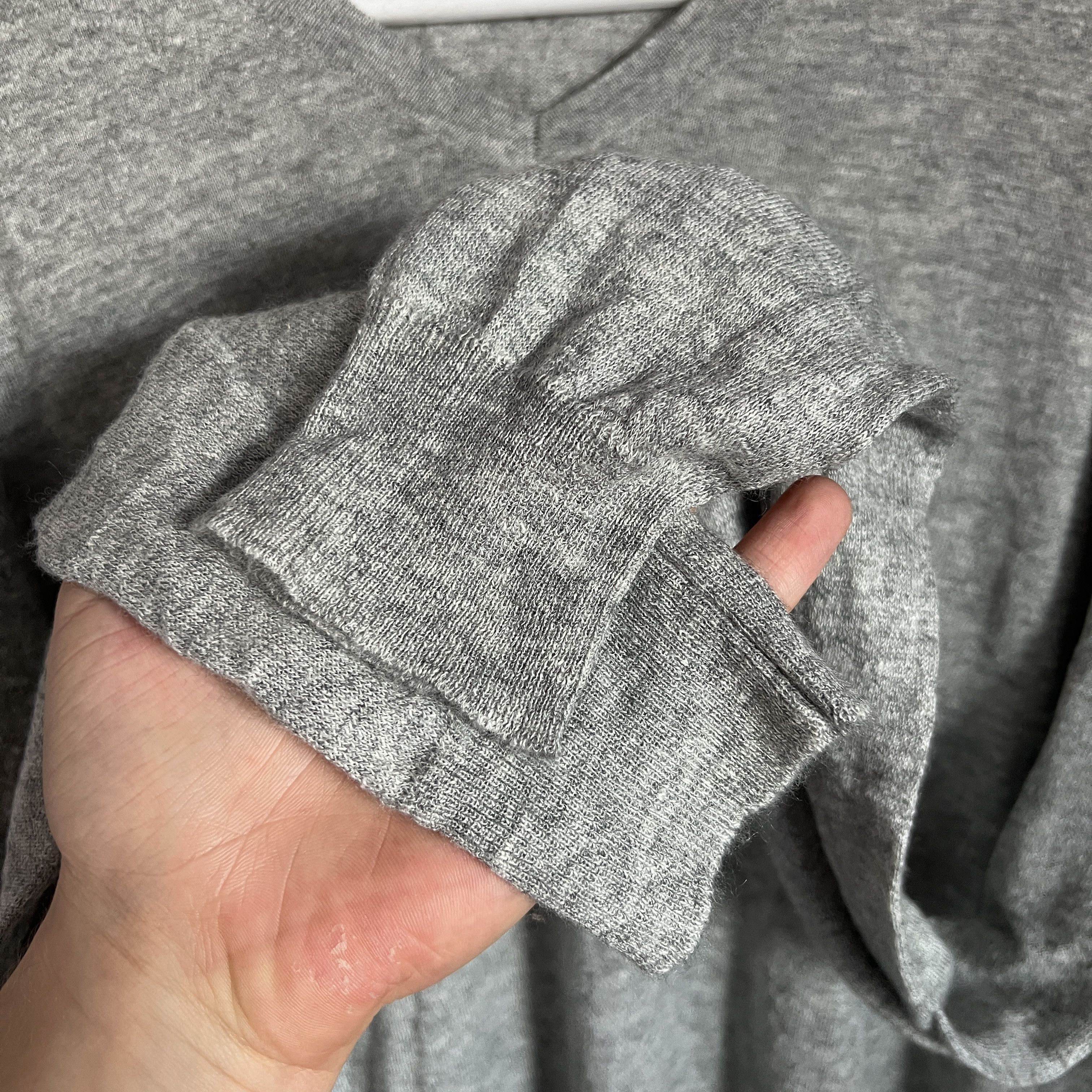 Isaia Men's ISAIA CASHMERE LINEN V-Neck Sweater Size XL Size US XL / EU 56 / 4 - 6 Thumbnail