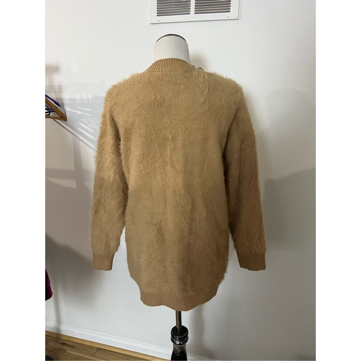 Other T Tahari oversized sweater cardigan eyelashes size S Size S / US 4 / IT 40 - 3 Thumbnail