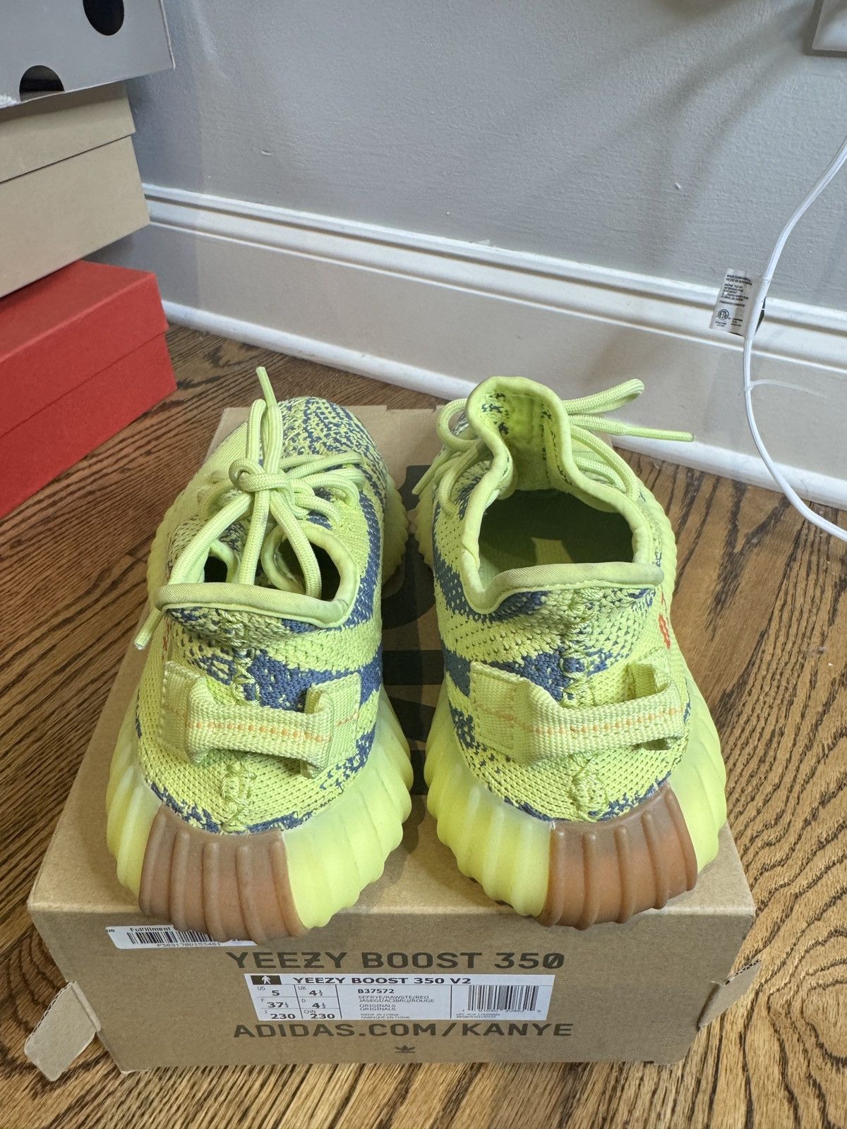 Adidas Yeezy Boost 350 V2 Semi Frozen Yellow Size US 5 / EU 37 - 7 Thumbnail