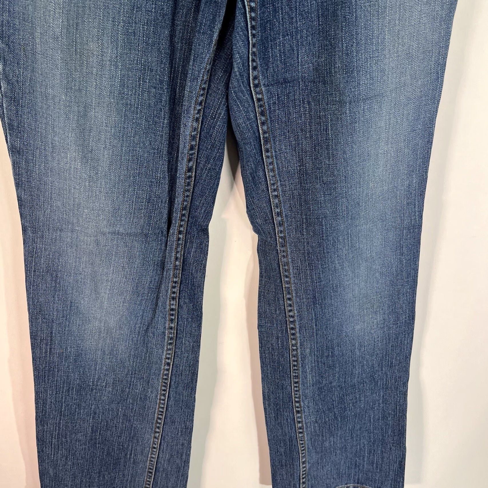 Eddie Bauer Eddie Bauer Jeans Women Blue 30X32 Reg Fit Straight Leg Denim Size 8 Size 30" / US 8 / IT 44 - 3 Thumbnail