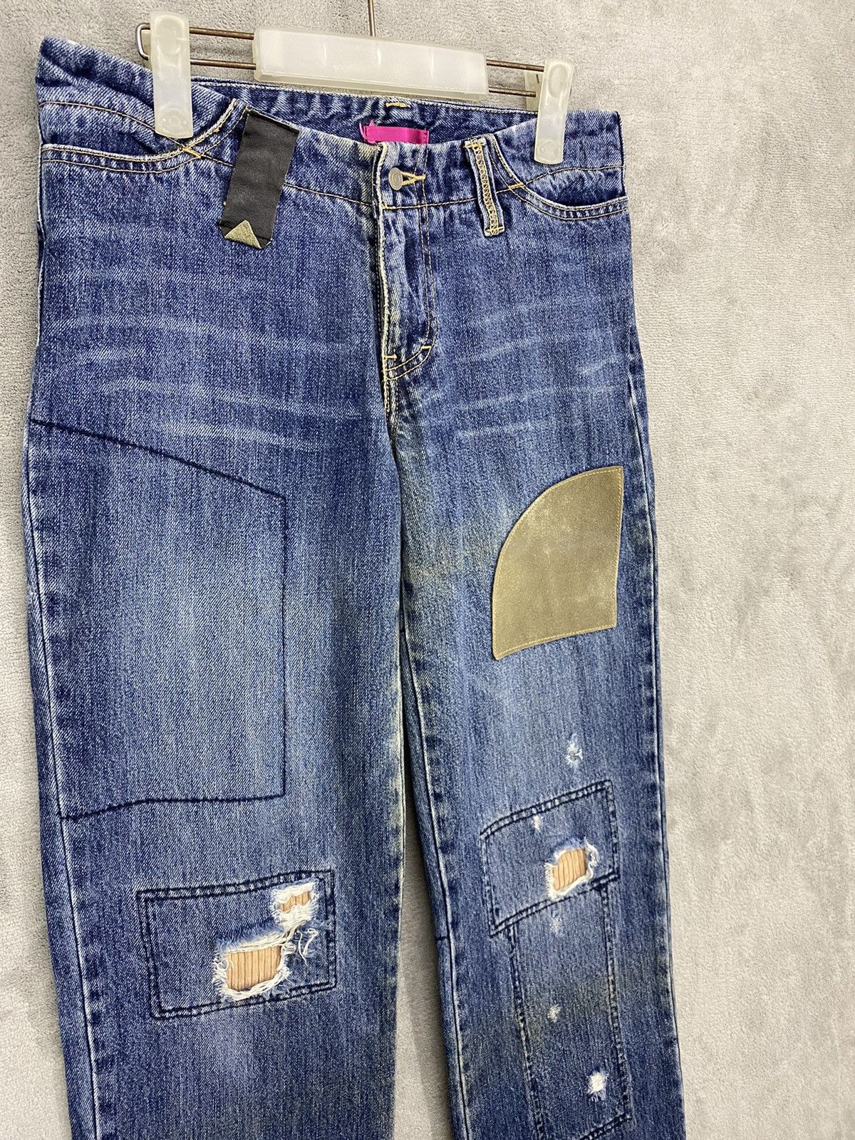 Japanese Brand INTERNATIONAL WORLD JEANS JAPANESE BRAND & PEACE PATCHWORK Size US 30 / EU 46 - 4 Thumbnail
