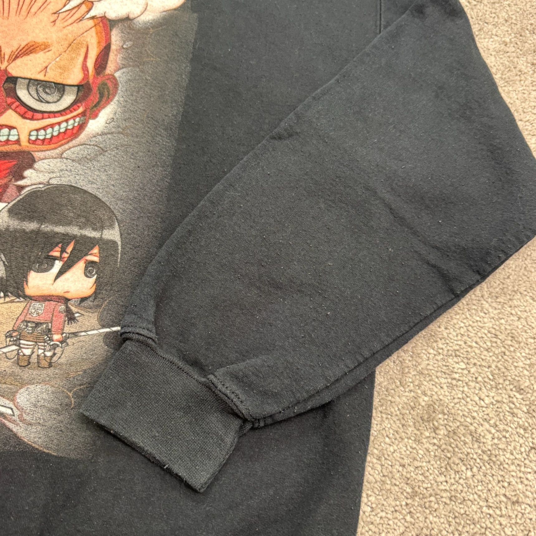 Vintage Attack On Titan Graphic Pullover Sweatshirt Mens Large Black Eren Mikasa Anime Shirt Size US L / EU 52-54 / 3 - 4 Thumbnail