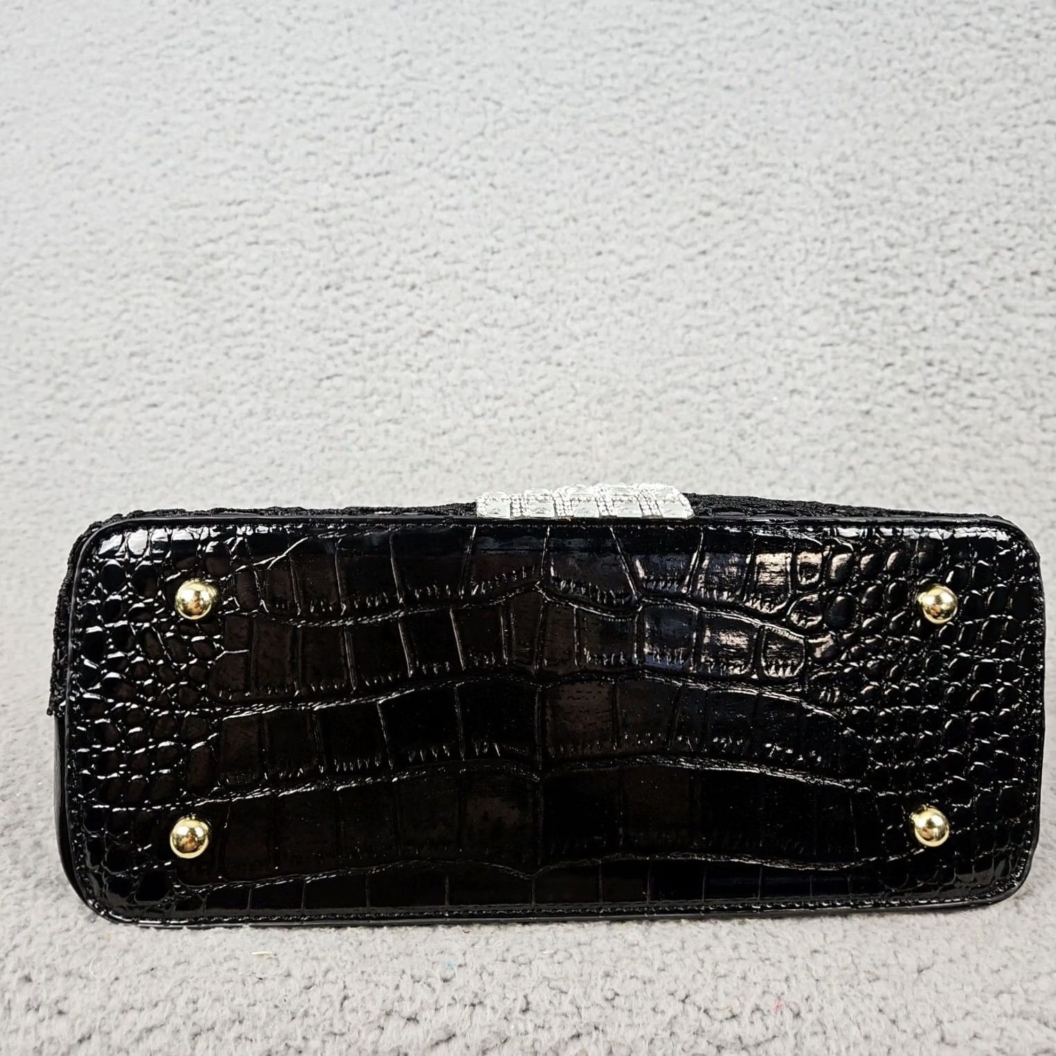 Vintage Margot Diamonds Lace Rose Messenger Bag NWOT Women Leather Exterior Black Lace Pattern Argyle/Diamond Gift Size ONE SIZE - 7 Thumbnail