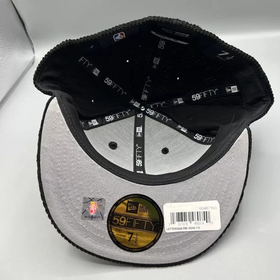 New Era Chicago Bulls Hat Men 7 1/2 Corduroy 59Fifty New Era Fitted Size ONE SIZE - 7 Thumbnail